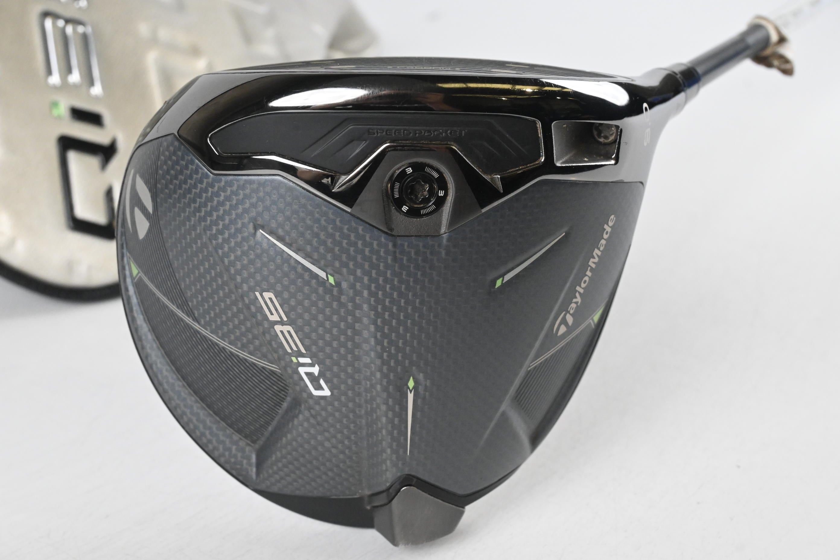Taylormade Qi35 Driver / 9 Degree / Regular Flex Fujikura Ventus Blue 5 Shaft