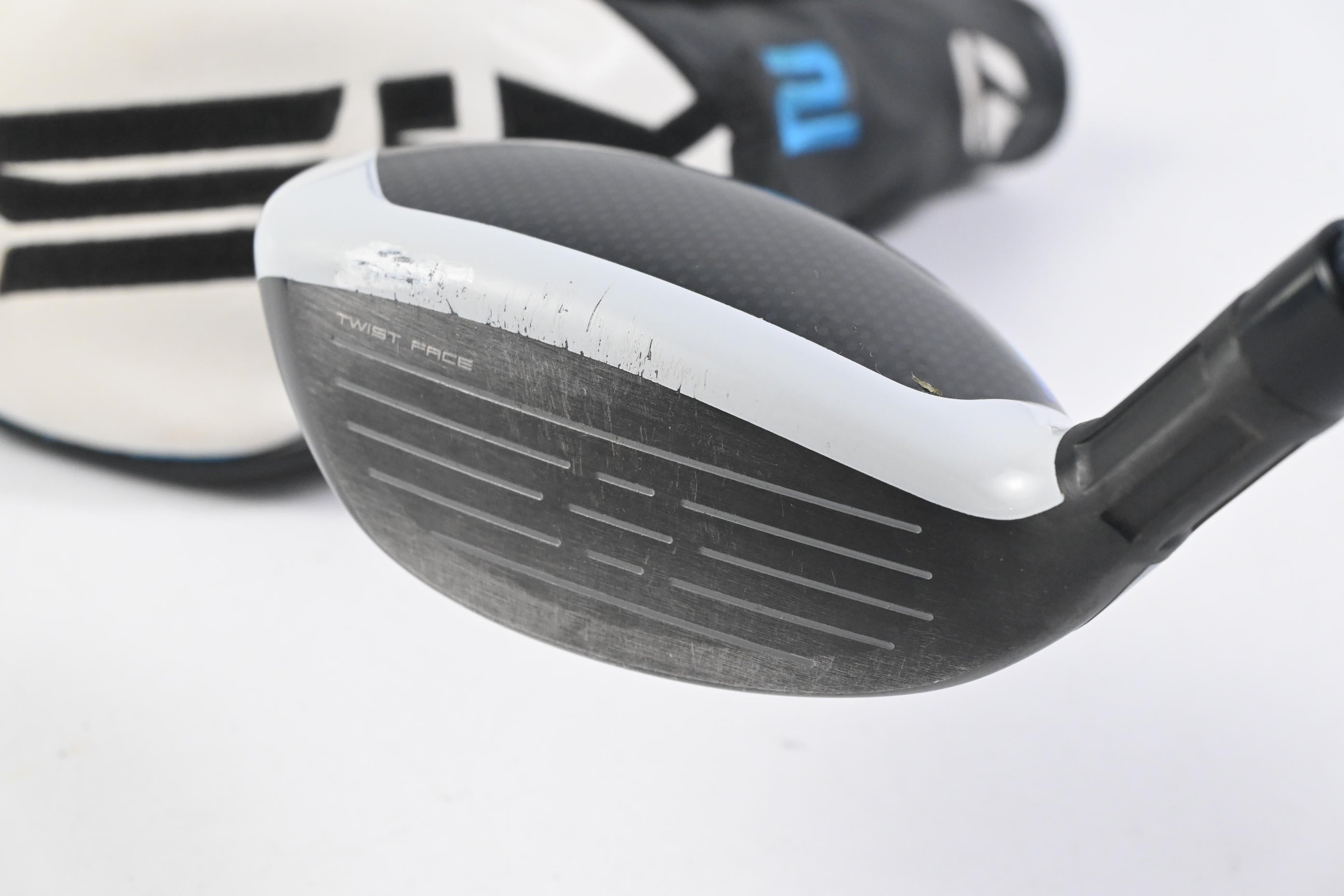 Taylormade SIM2 Max #4 Hybrid / 22 Degree / Regular Flex Fujikura Ventus Blue 6