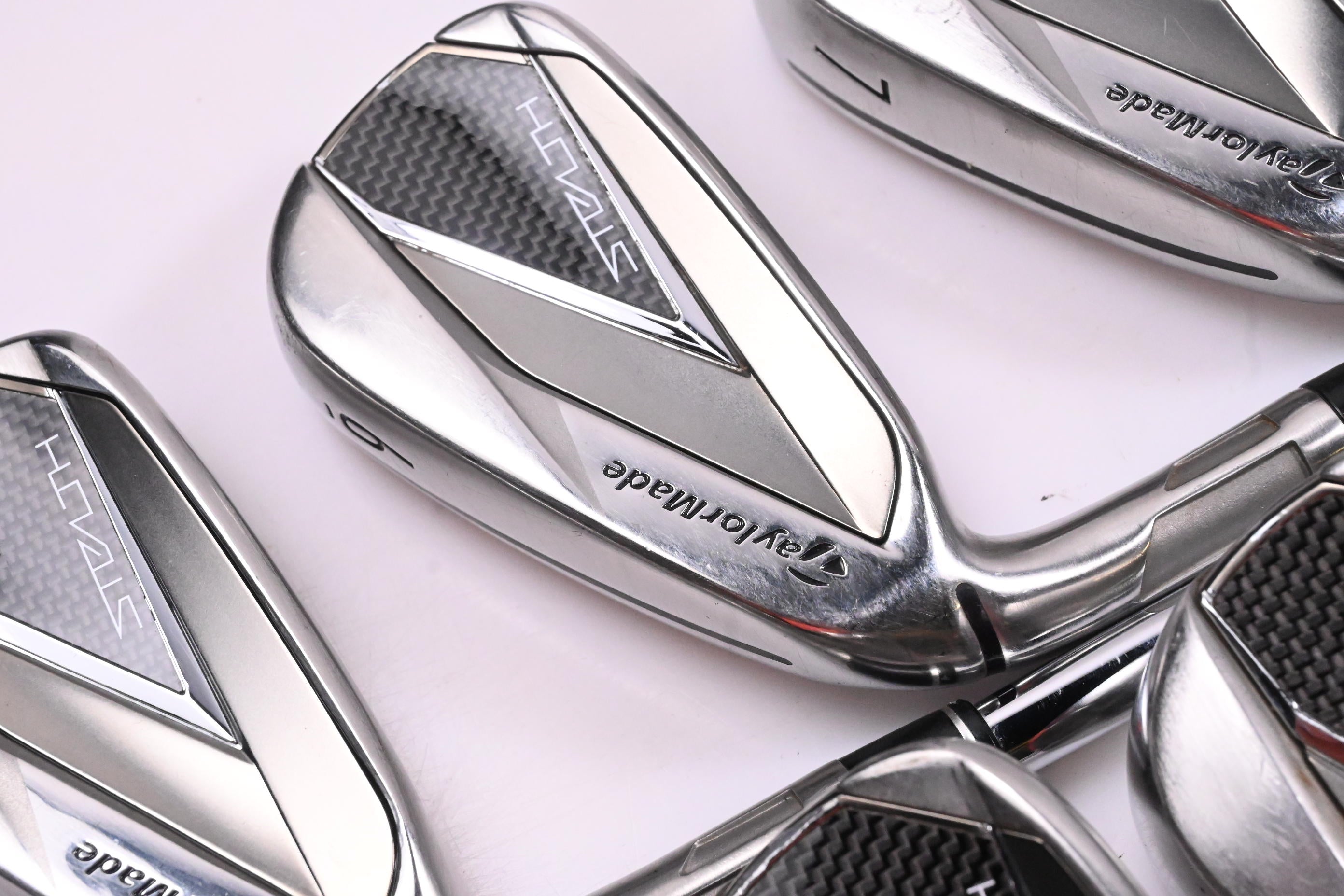 Taylormade Stealth Irons / 5-PW+SW / Regular Flex KBS Tour Lite Shafts