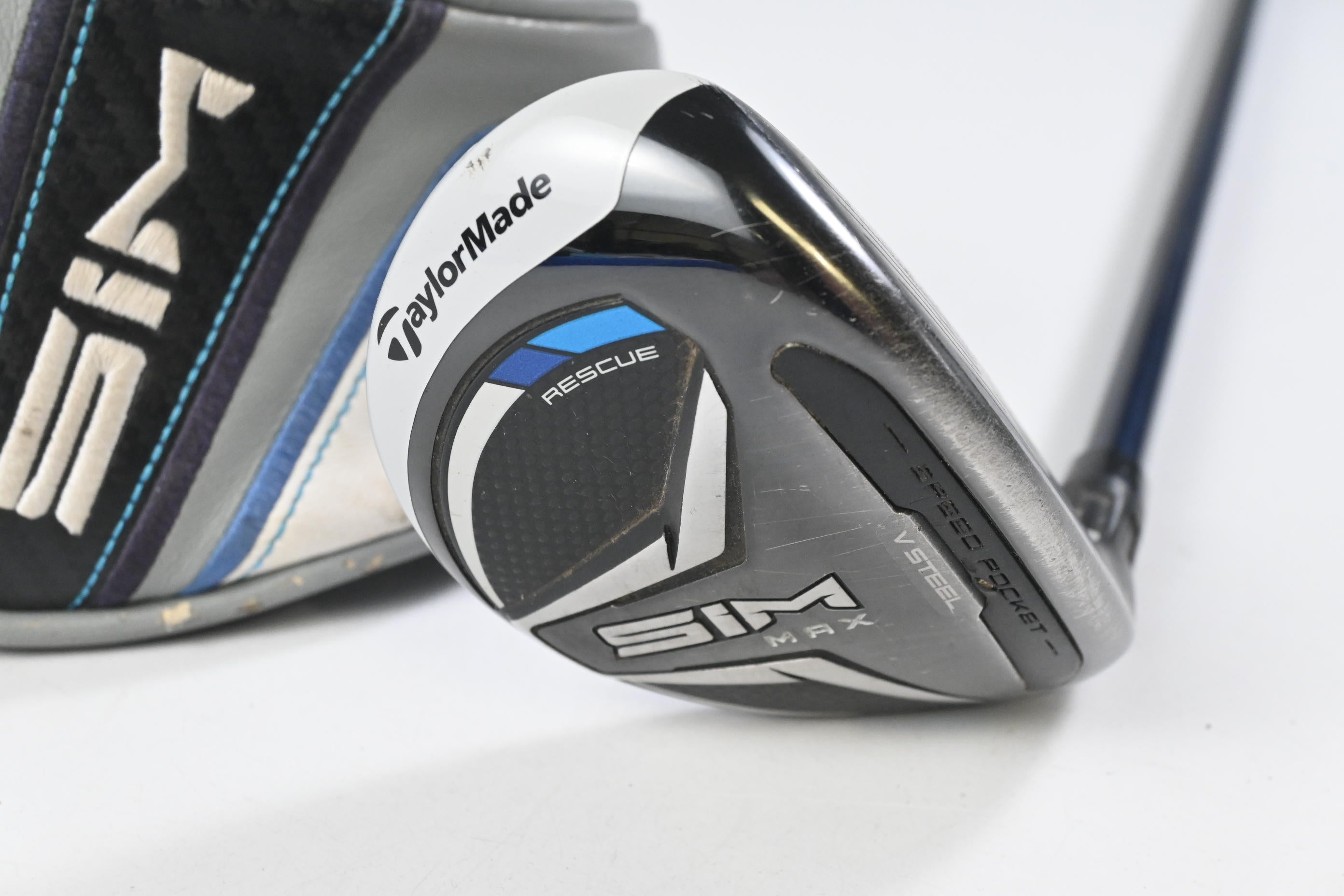 Taylormade SIM Max #4 Hybrid / 22 Degree / Regular Flex Fujikura Ventus Blue 6