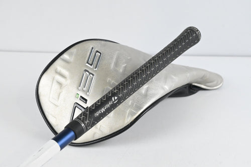 Taylormade Qi35 Driver / 9 Degree / Regular Flex Fujikura Ventus Blue 5 Shaft