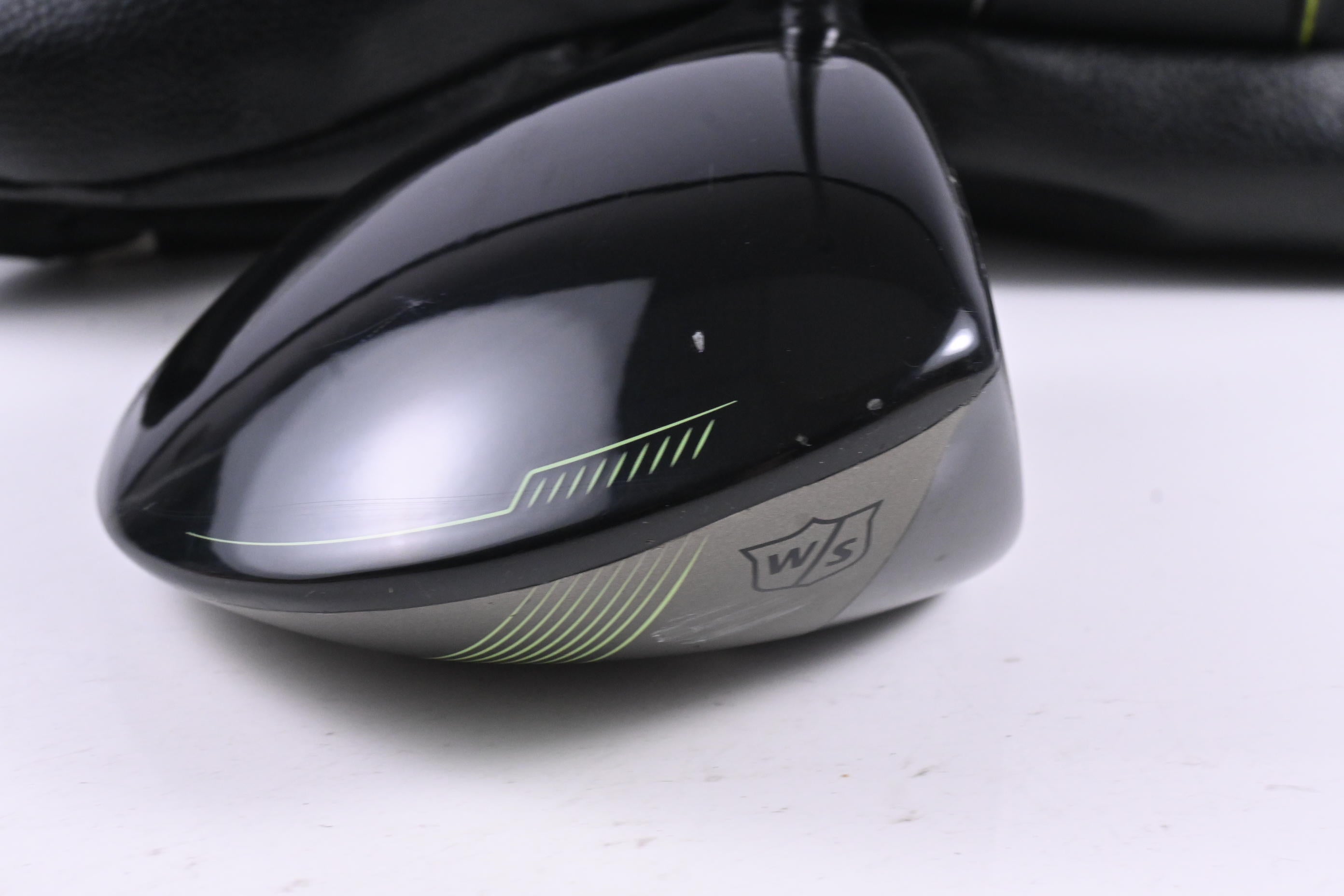 Wilson Launch Pad 2022 Driver / 10.5 Degree / Senior Flex Evenflow Max Carry 50