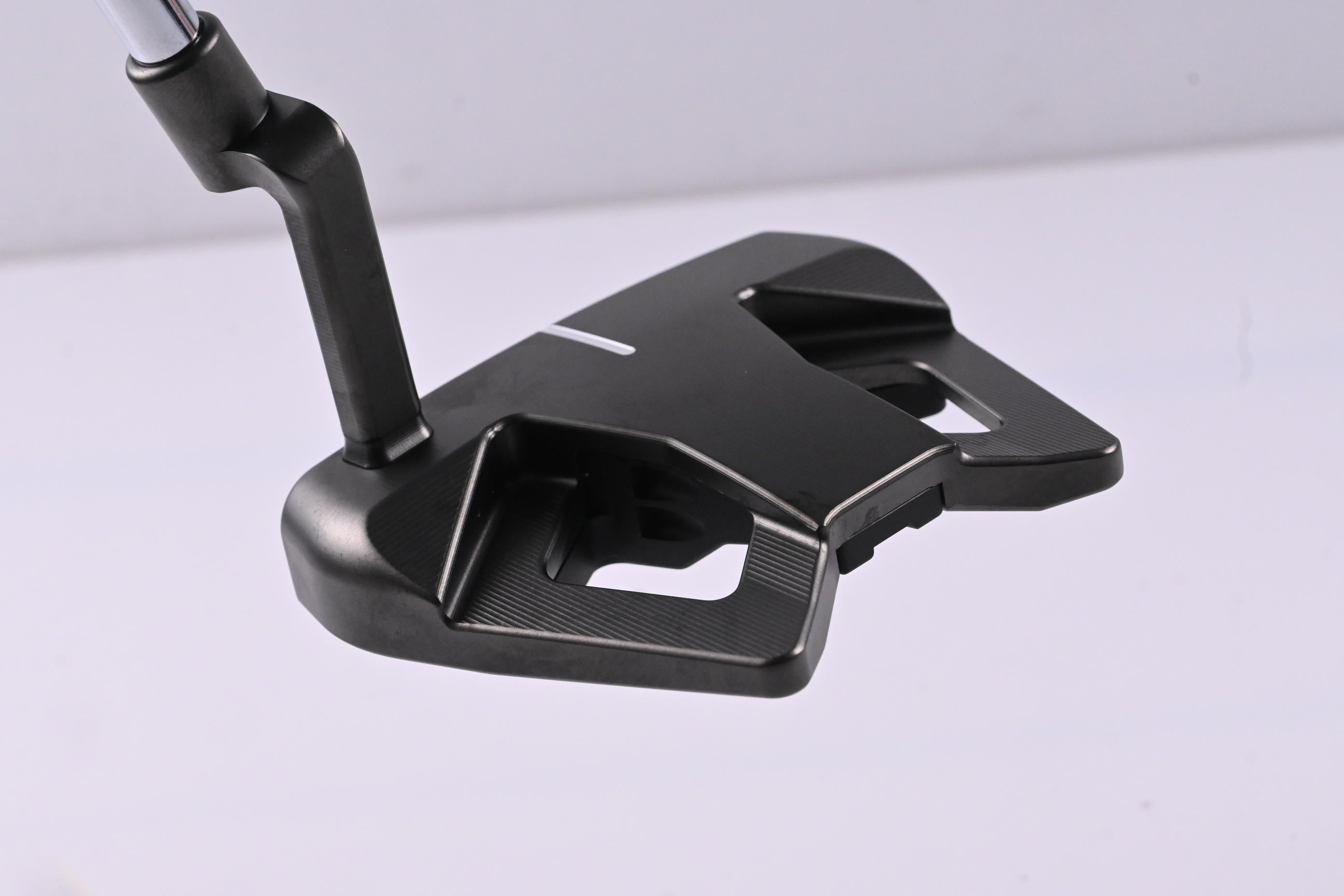 Scotty Cameron Phantom Black 9.2R Putter / 33 Inch