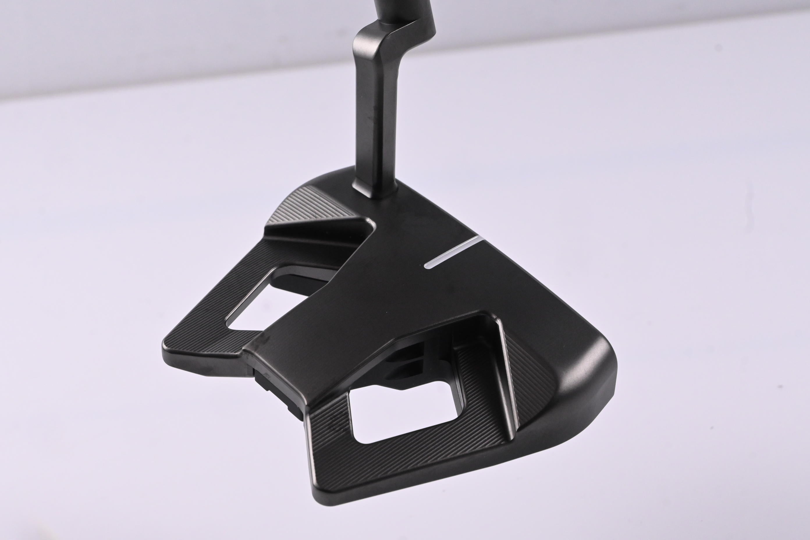 Scotty Cameron Phantom Black 9.2R Putter / 33 Inch