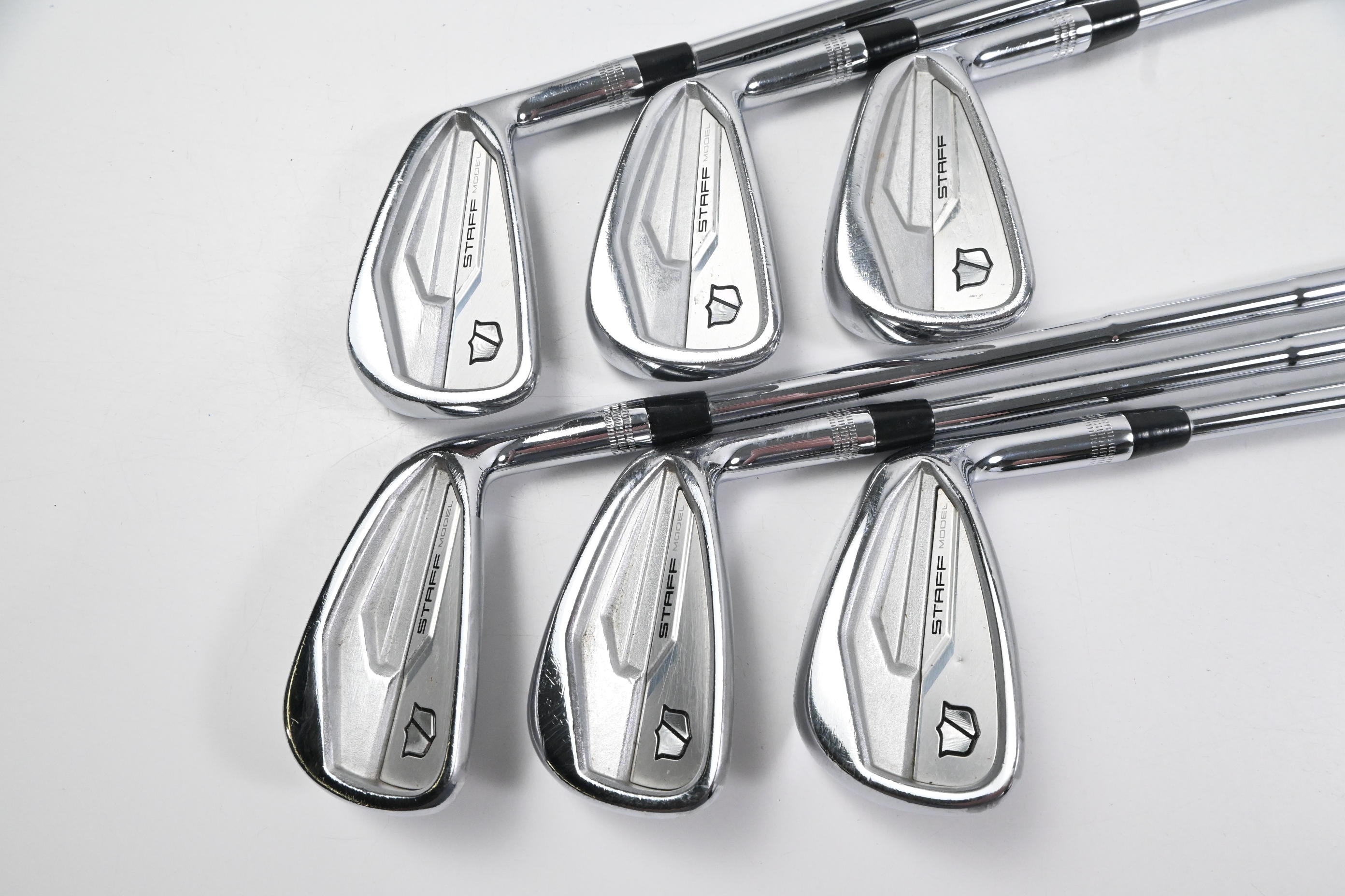 Wilson Staff Model 2024 CB Irons / 4-9i / X Flex Dynamic Gold Mid X100 115