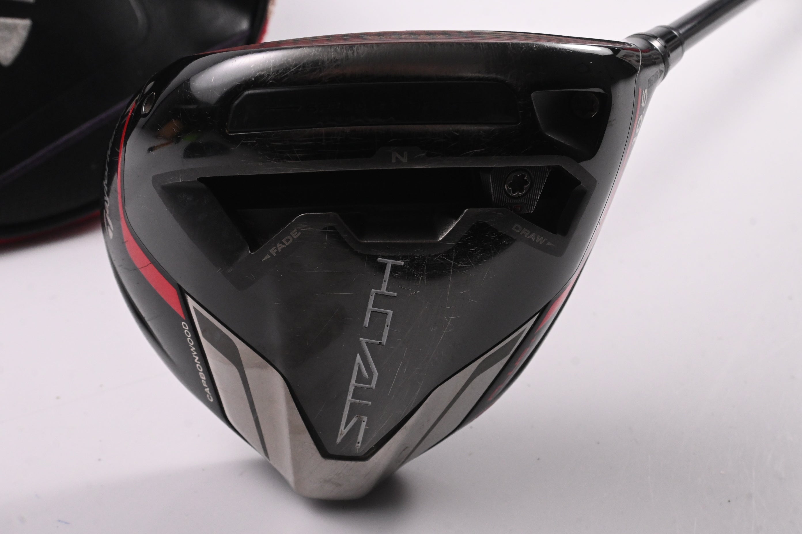 Taylormade Stealth Plus Driver / 10.5 Degree / Regular Flex HZRDUS Smoke RDX Red