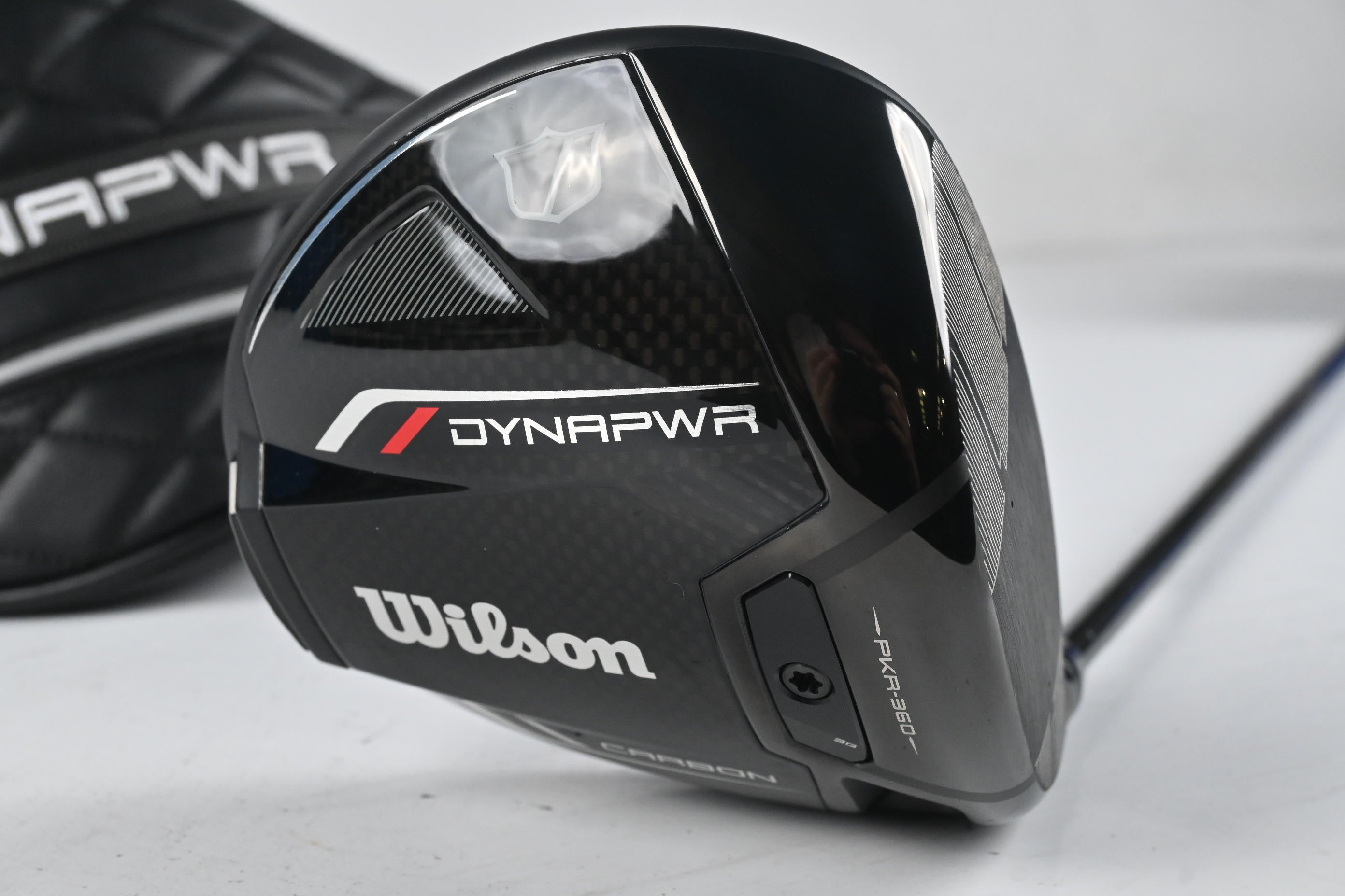 Wilson DYNAPWR 2025 Carbon Driver / 9 Degree / X-Flex Denali Black 60 Shaft
