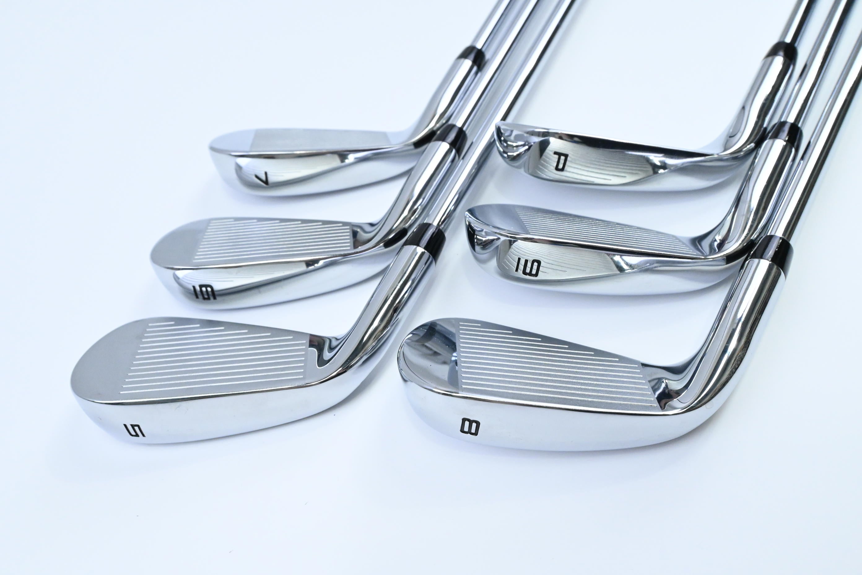 Callaway Elyte Irons / 5-PW / Regular Flex Vector 80 Shafts