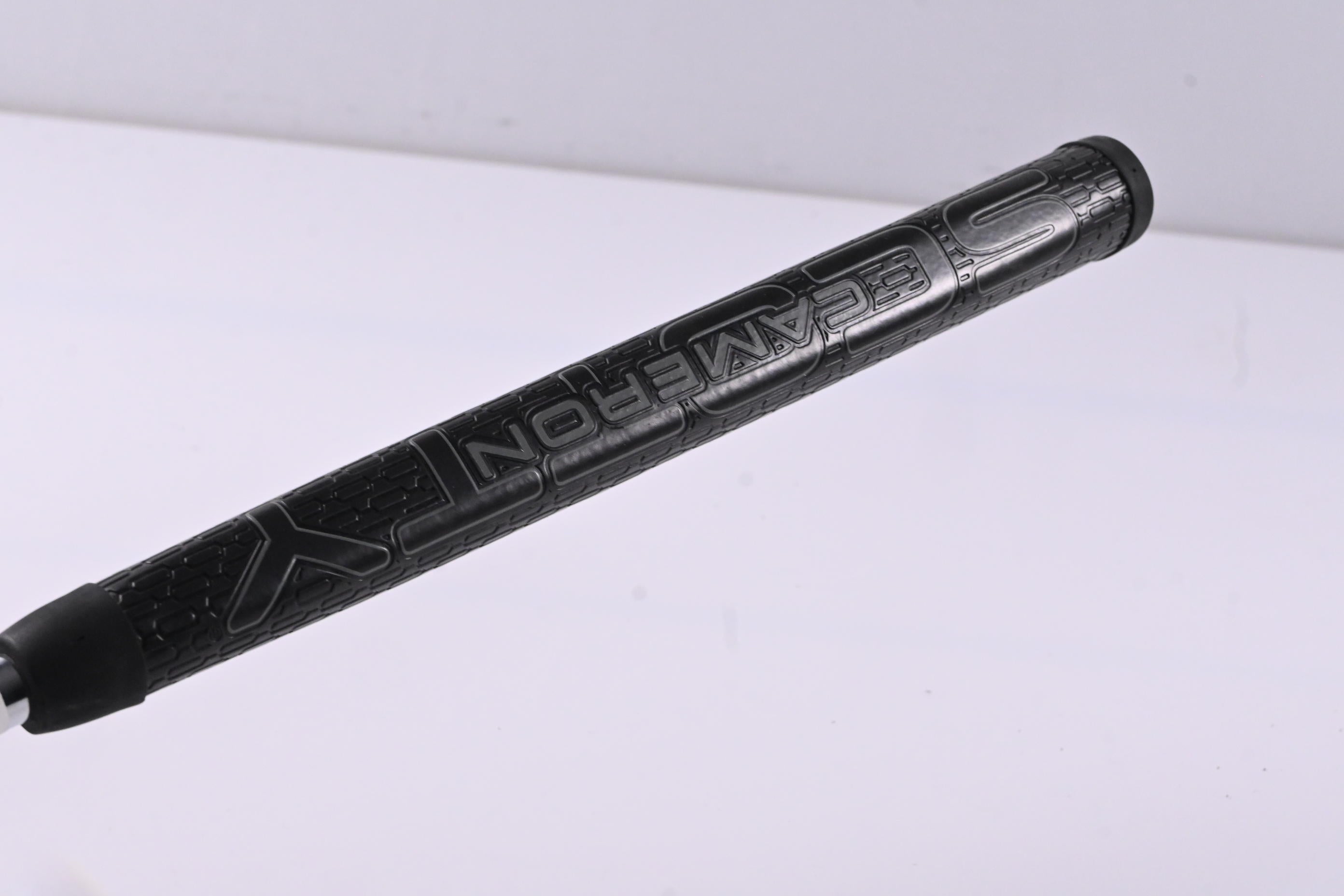 Scotty Cameron Phantom Black 9.2R Putter / 33 Inch