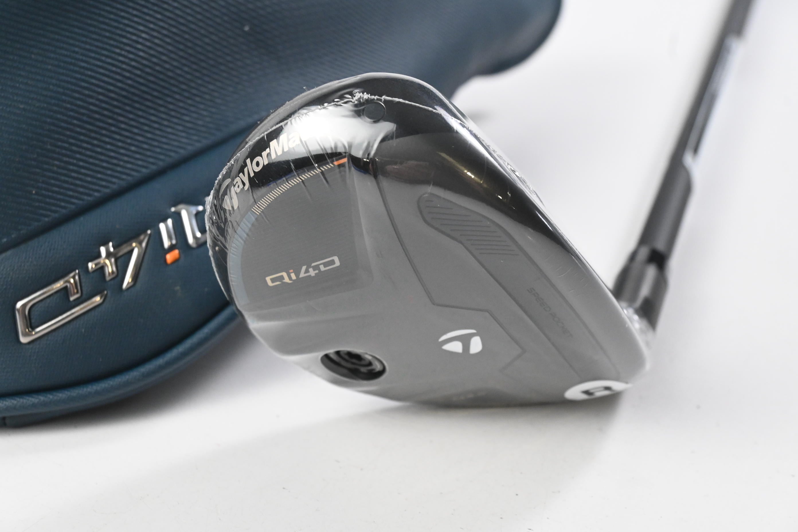 Taylormade Qi4D Max #5 Hybrid / 26 Degree / Regular Flex KBS Reax 50 Shaft