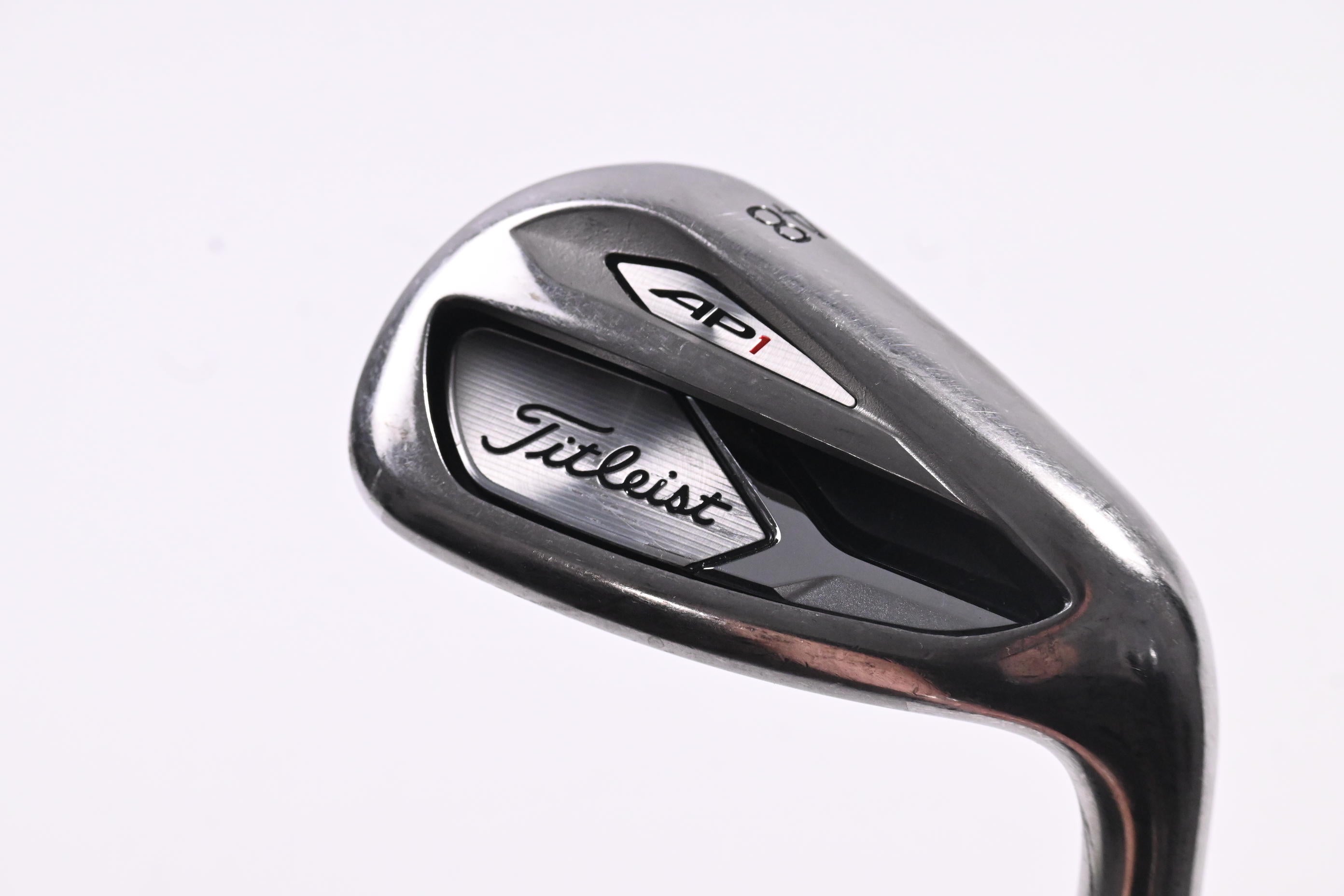 Titleist 718 AP1 Pitching Wedge / 48 Degree / Regular Flex AMT Red R300 Shaft