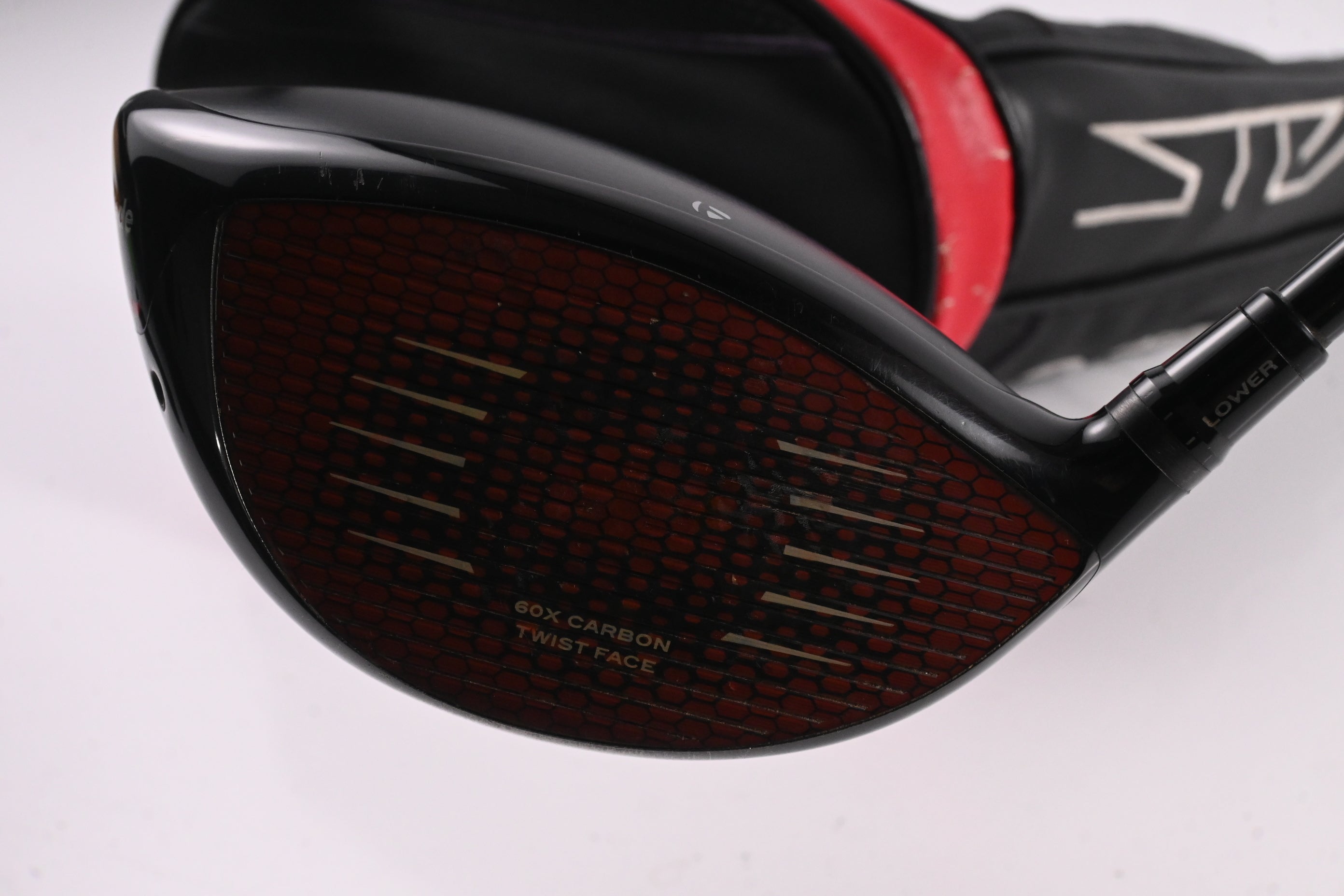 Taylormade Stealth Plus Driver / 10.5 Degree / Regular Flex HZRDUS Smoke RDX Red