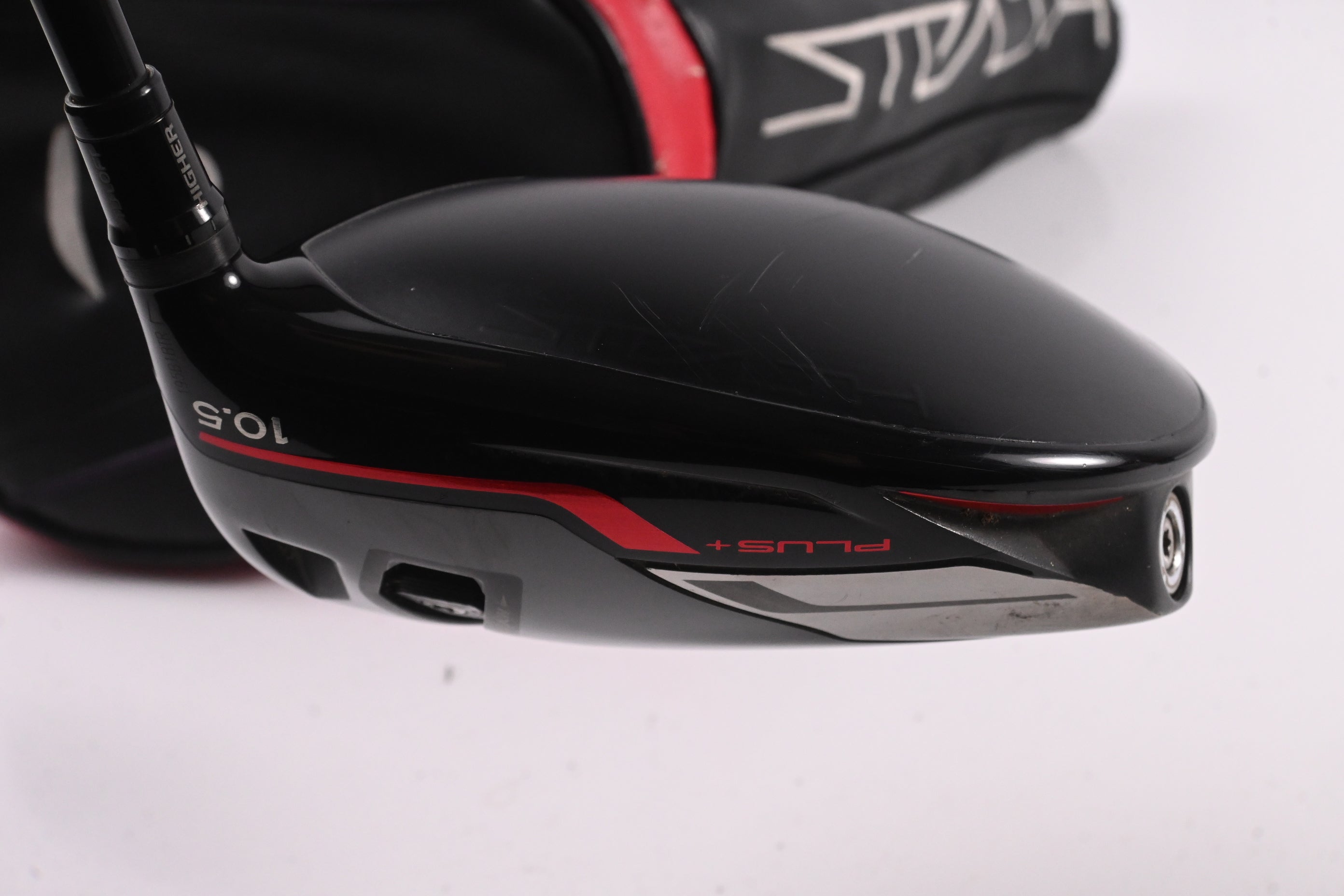 Taylormade Stealth Plus Driver / 10.5 Degree / Regular Flex HZRDUS Smoke RDX Red