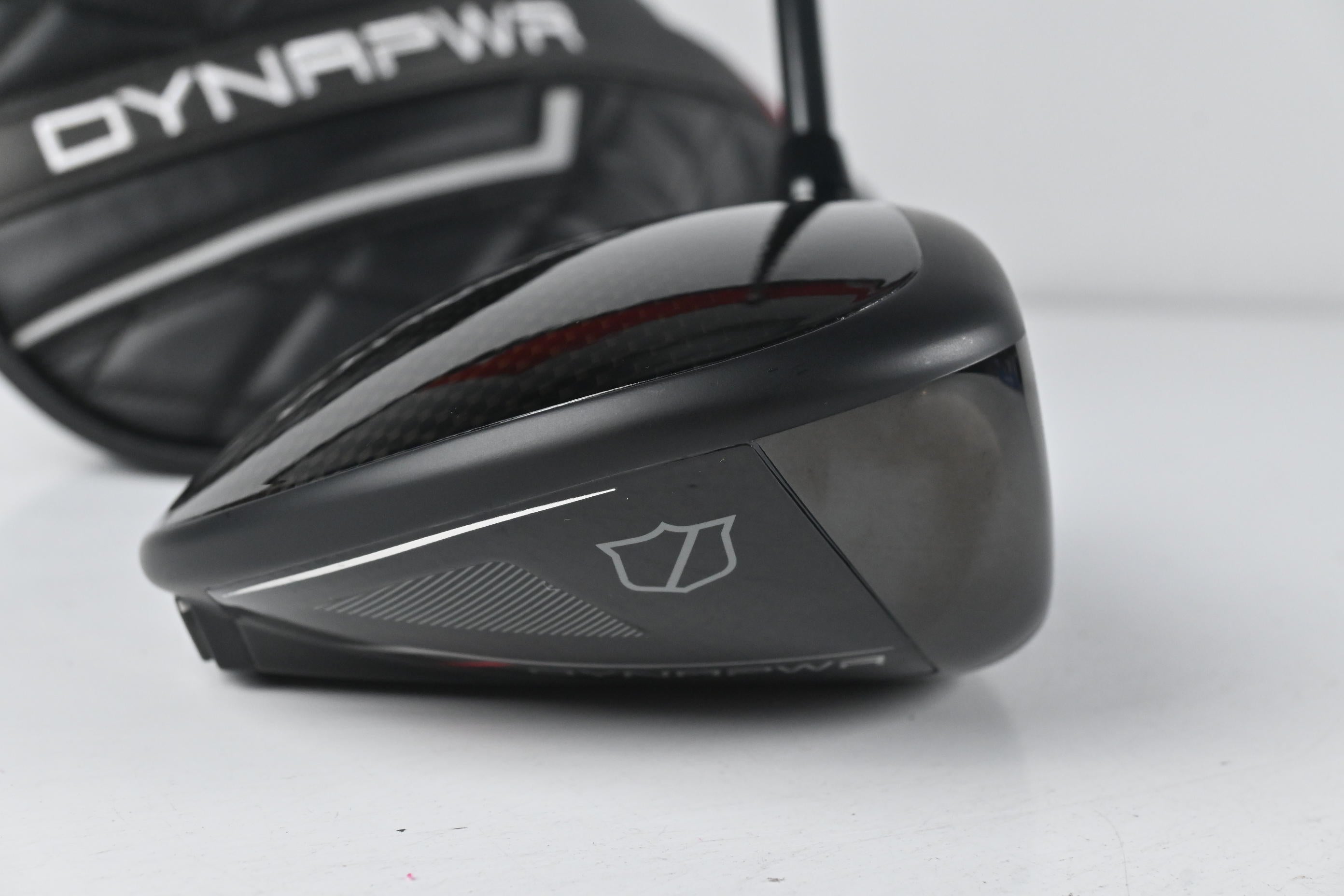 Wilson DYNAPWR 2025 Carbon Driver / 9 Degree / X-Flex Denali Black 60 Shaft