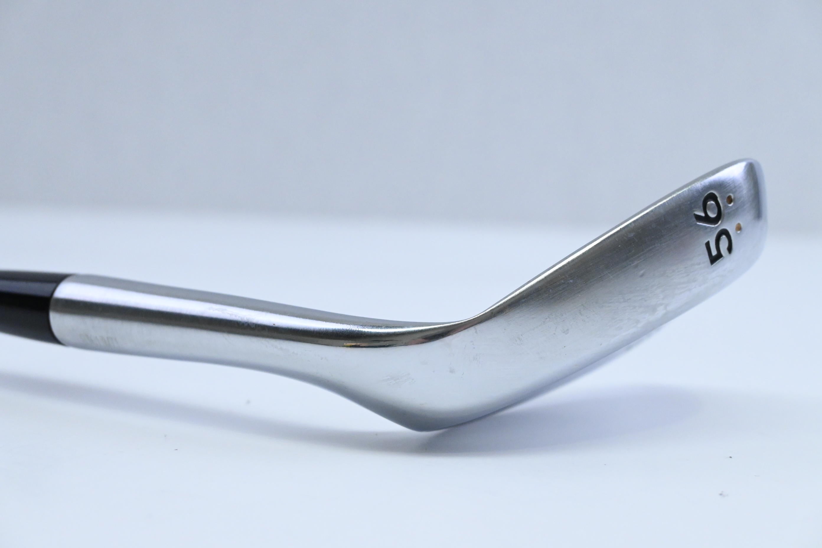 Left Hand Cleveland 588 RTX Sand Wedge / 56 Degree / Wedge Flex Dynamic Gold