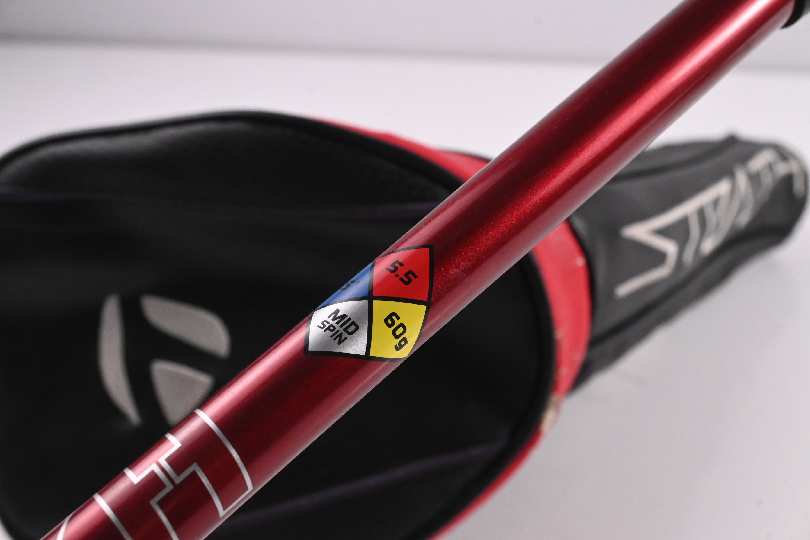 Taylormade Stealth Plus Driver / 10.5 Degree / Regular Flex HZRDUS Smoke RDX Red