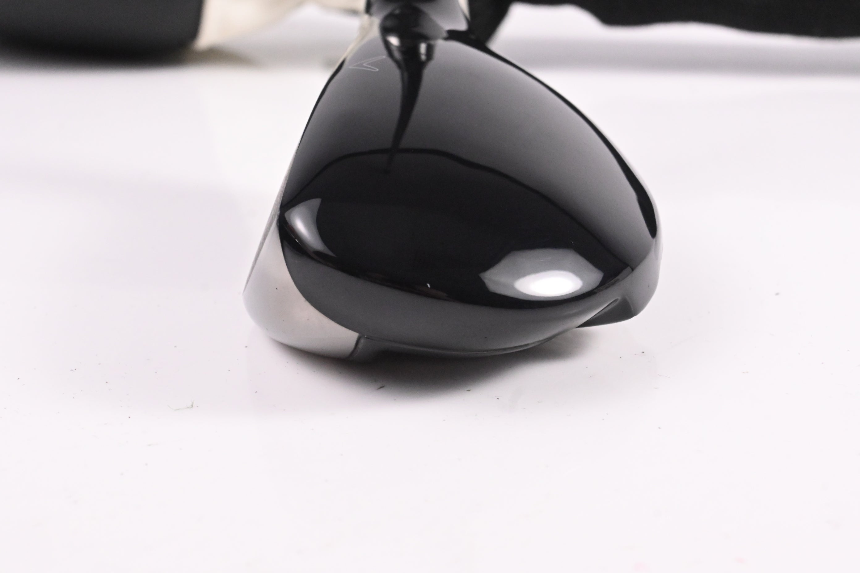 Left Hand Callaway Paradym #4 Hybrid / 21 Degree / Stiff Flex Tensei AV White 85