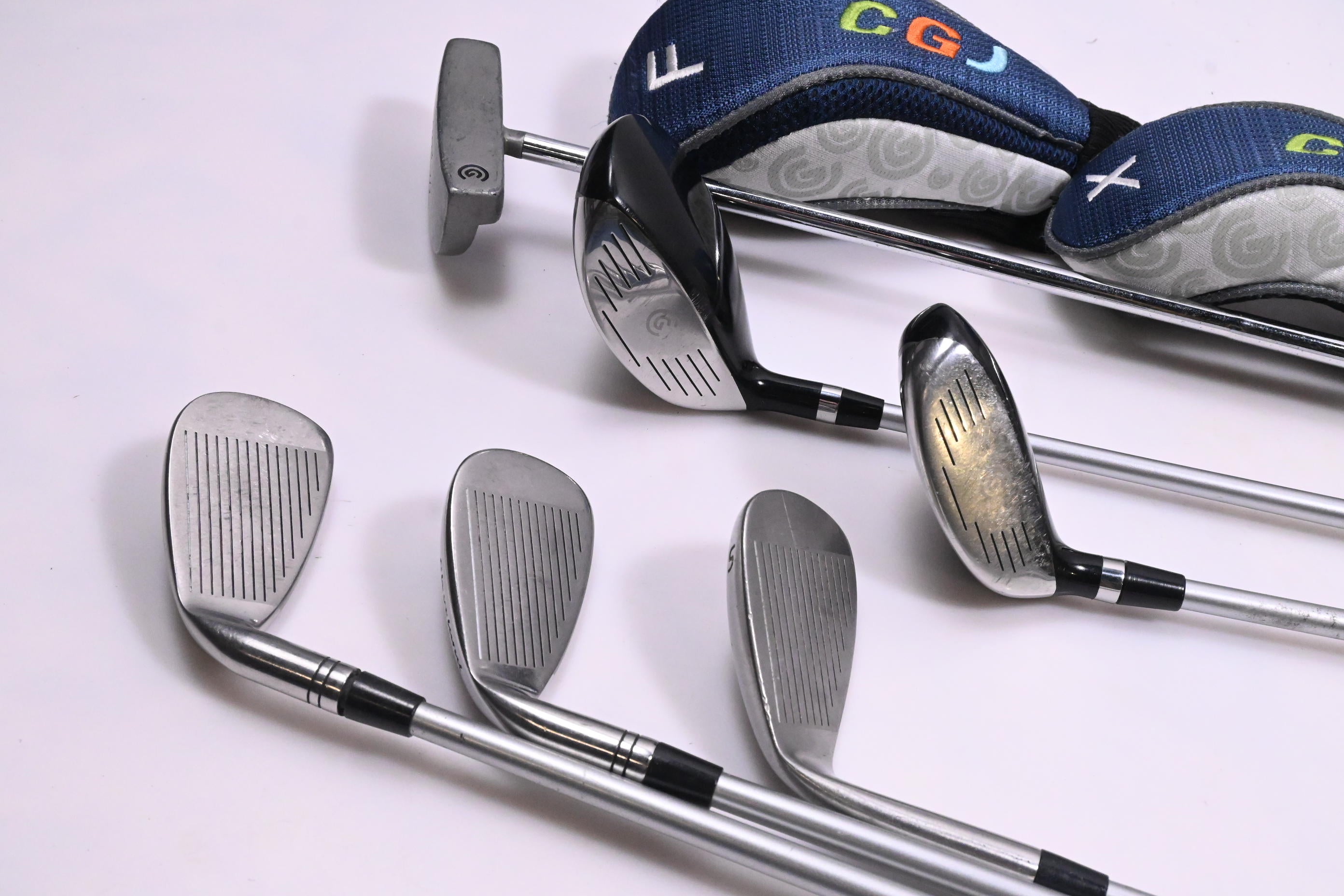 Junior Cleveland CGJ Package Set / Woods, Irons, Putter, Bag