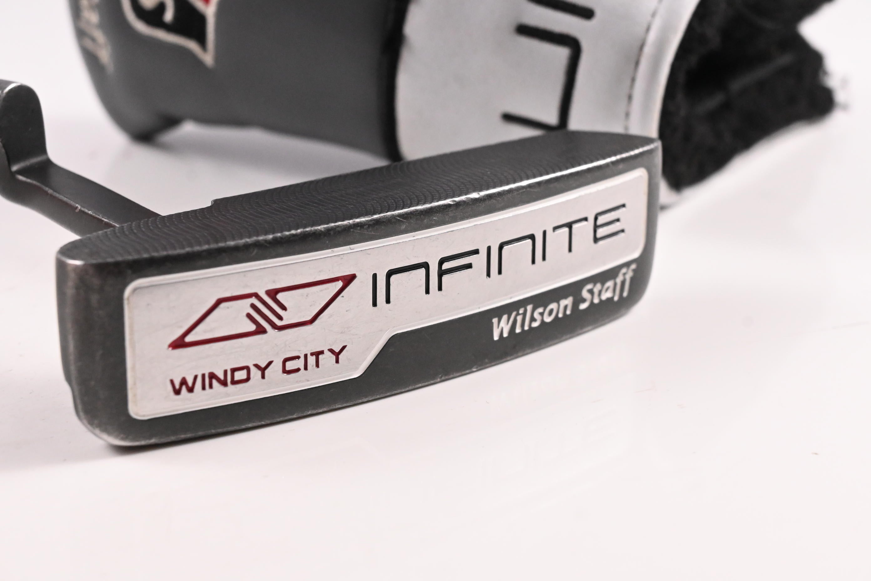 Left Hand Wilson Infinite Windy City Putter / 34 Inch