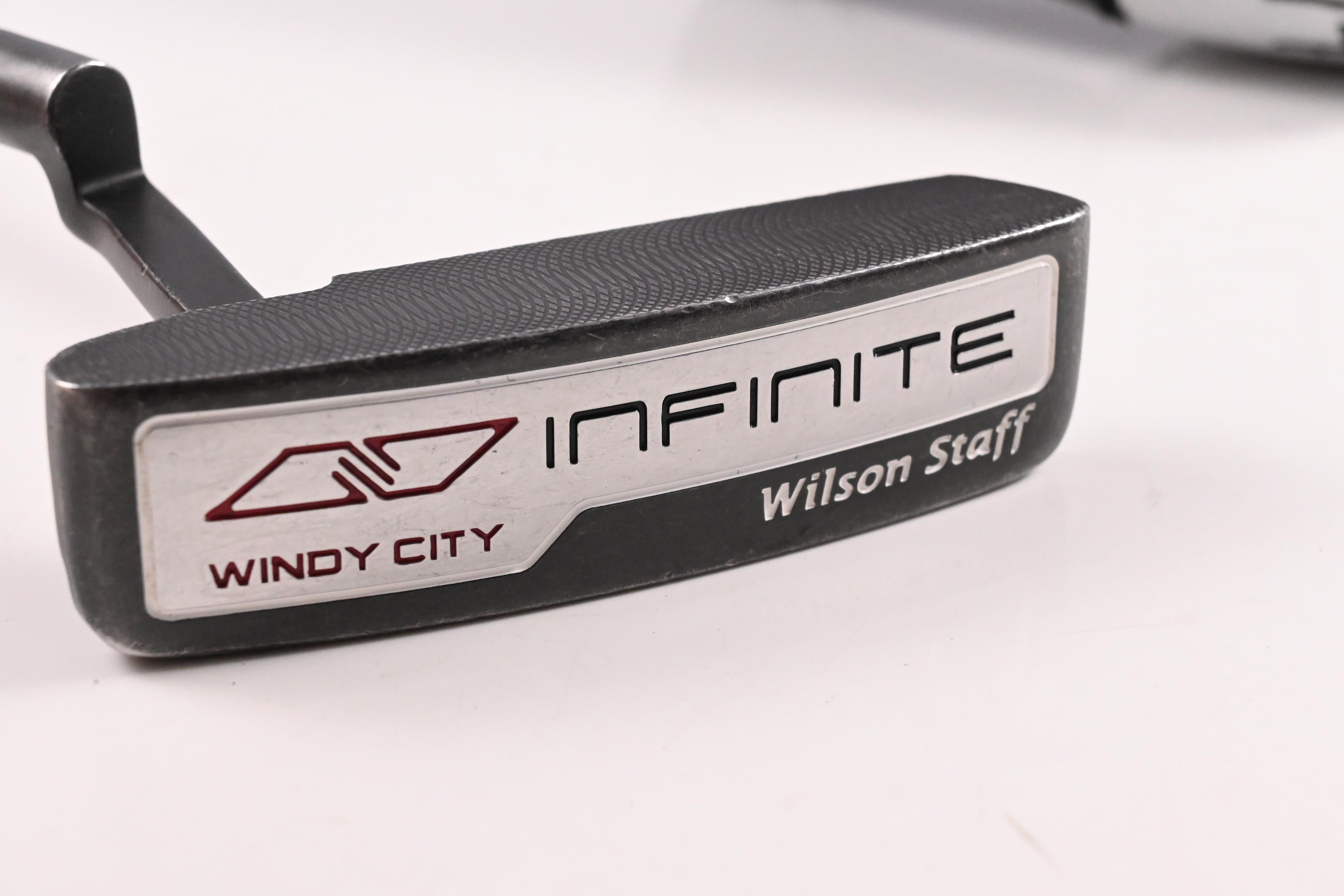 Left Hand Wilson Infinite Windy City Putter / 34 Inch