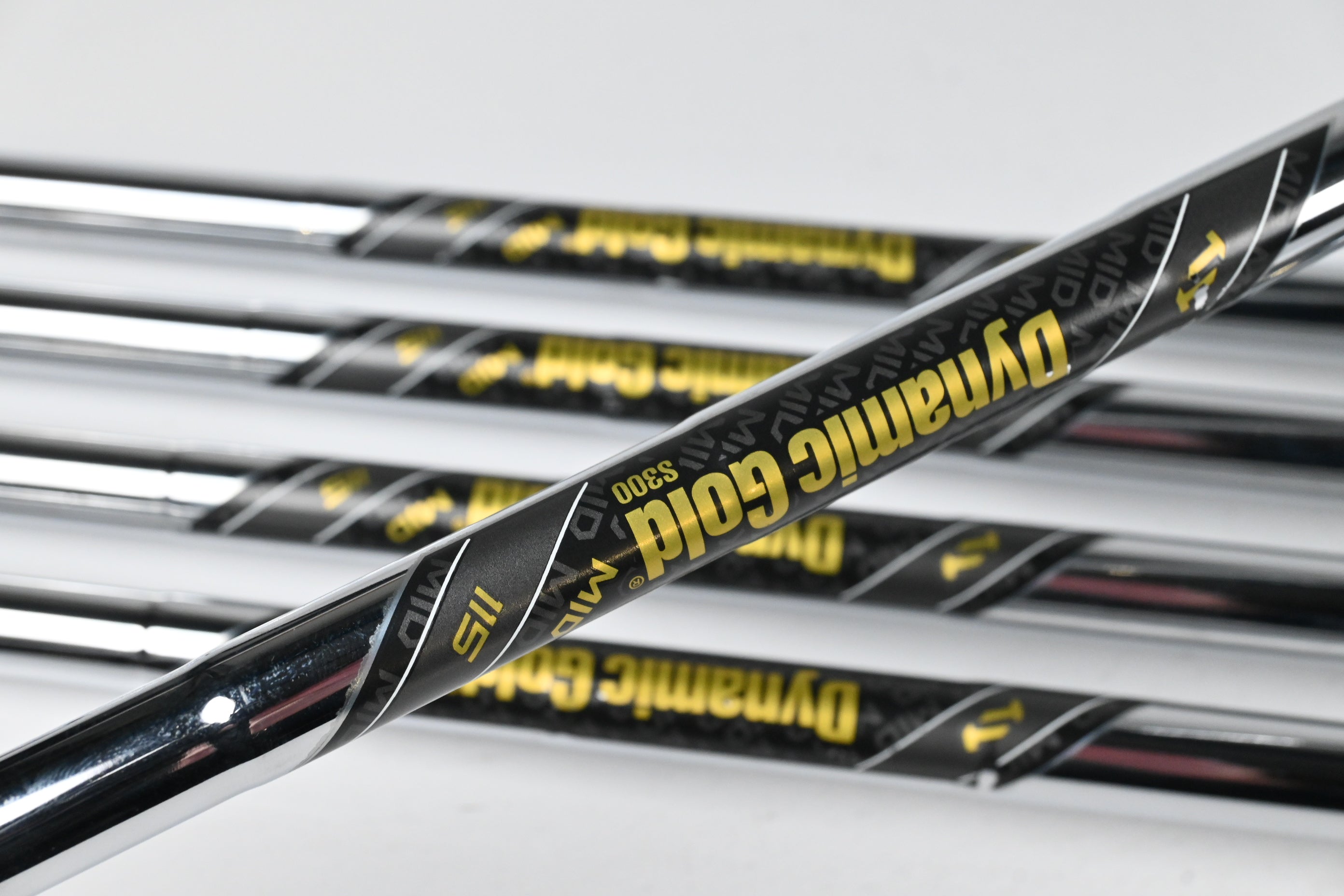 Callaway Apex CB 24 Irons / 6-PW / Stiff Flex Dynamic Gold Mid 115 S300 Shafts