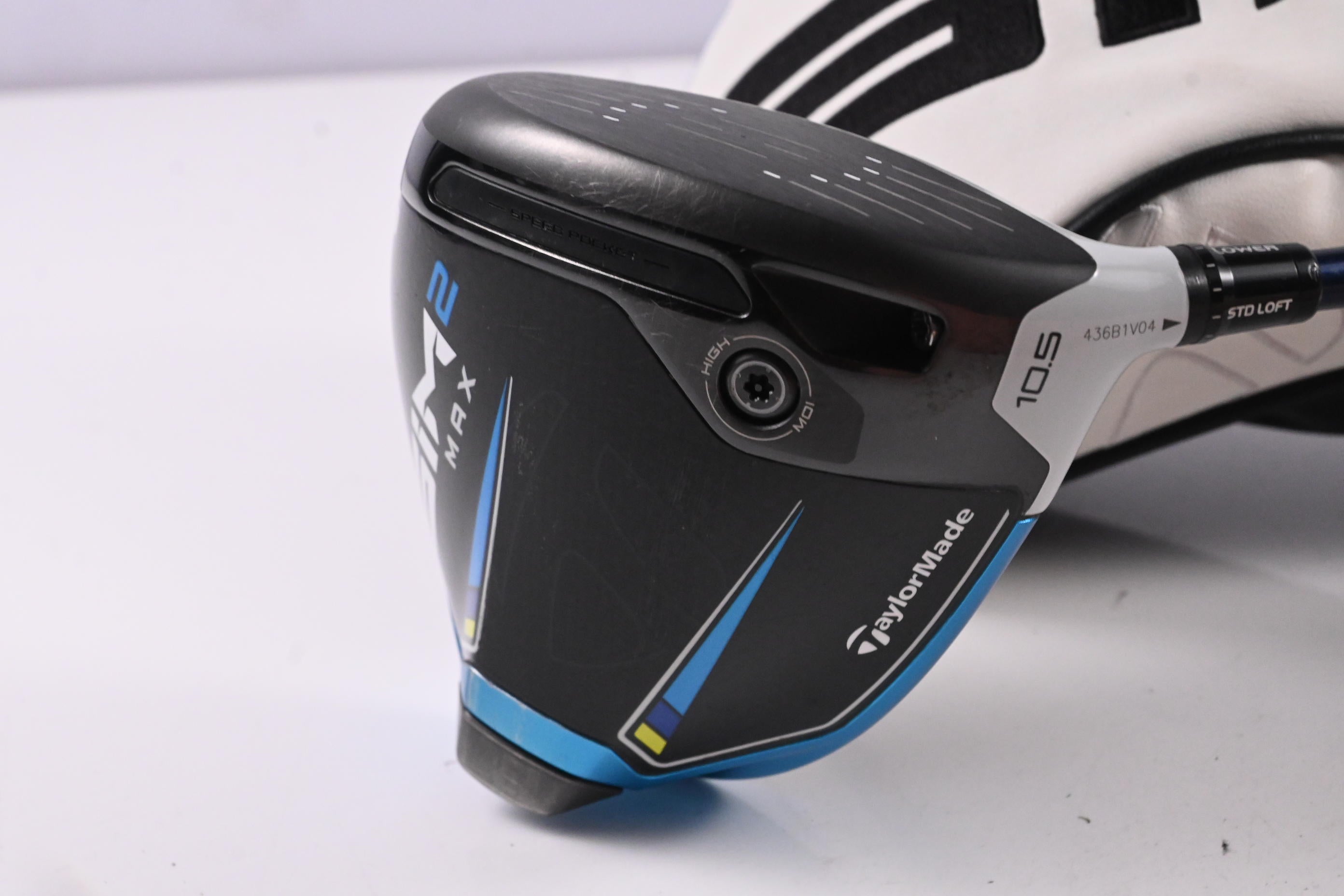 Taylormade SIM2 Max Driver / 10.5 Degree / Stiff Flex Ventus Blue 5 Shaft
