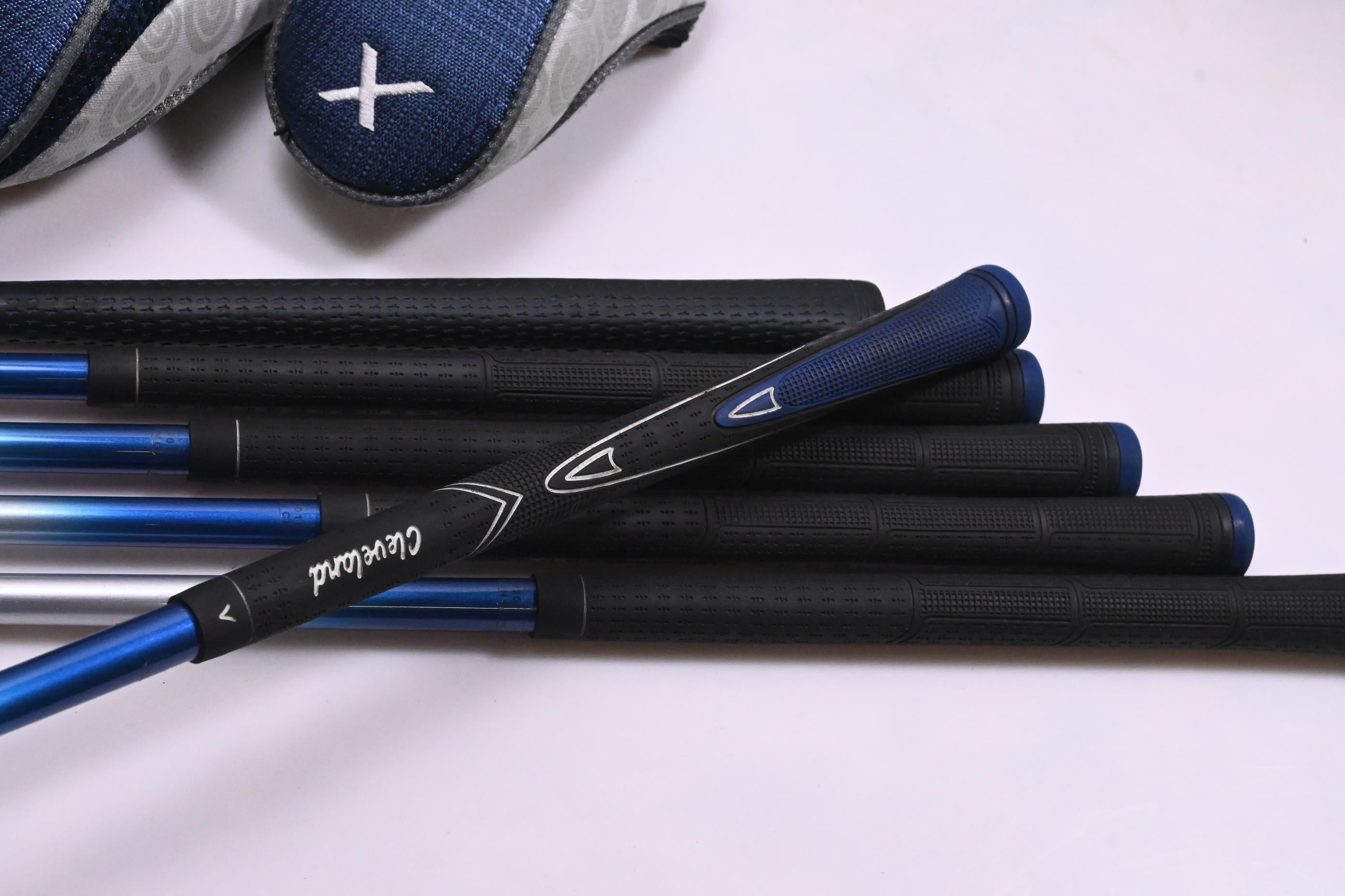 Junior Cleveland CGJ Package Set / Woods, Irons, Putter, Bag