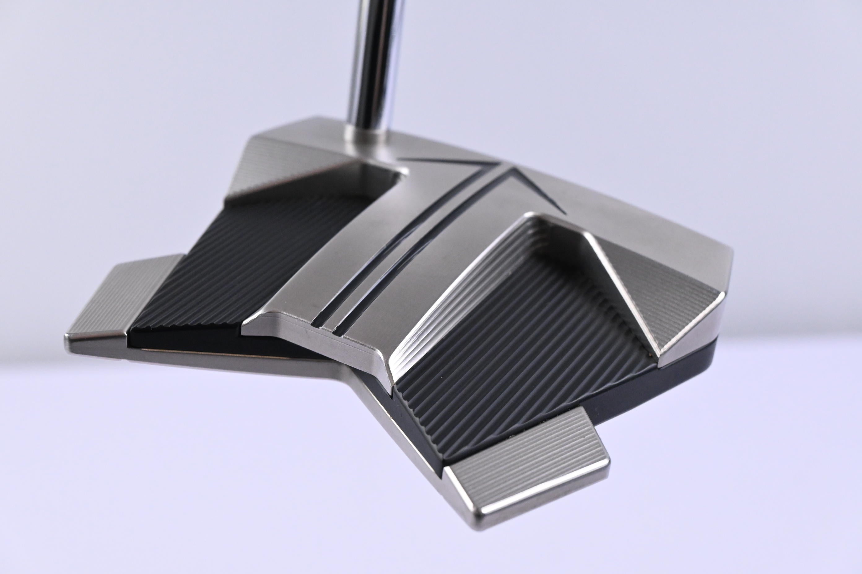 Scotty Cameron 2024 Phantom 11 Putter / 35 Inch