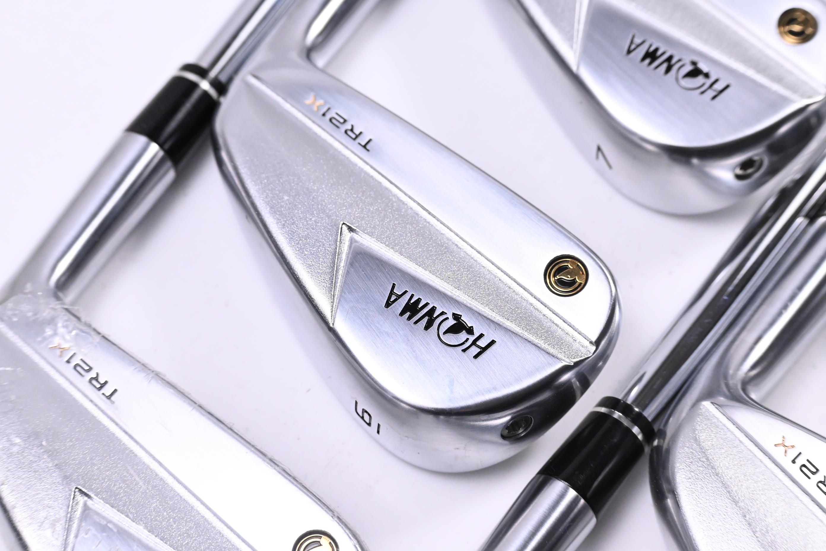 Honma TR21 X Irons / 5-PW / Regular Flex N.S.Pro 950GH Neo Shafts
