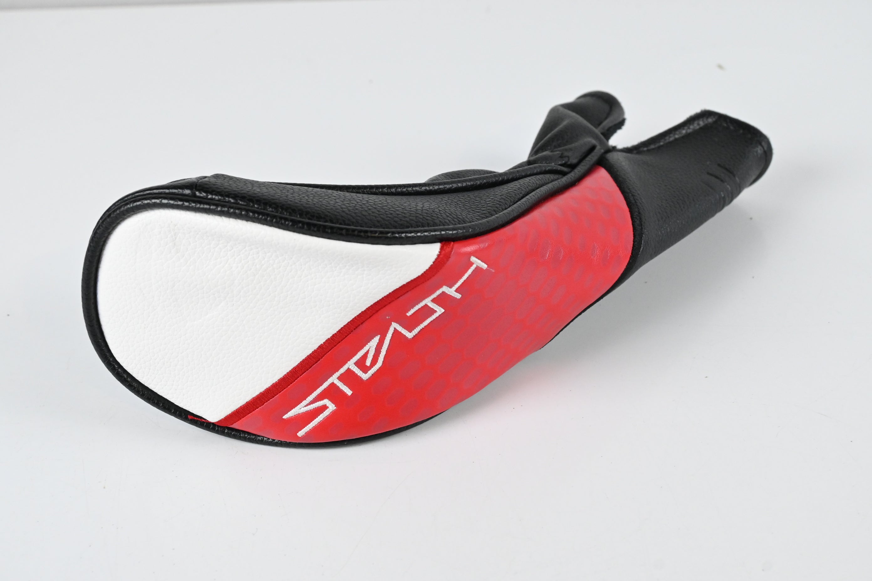 Taylormade Stealth 2 Plus #2 Hybrid / 17 Degree / Stiff Flex Fujikura Ventus Red