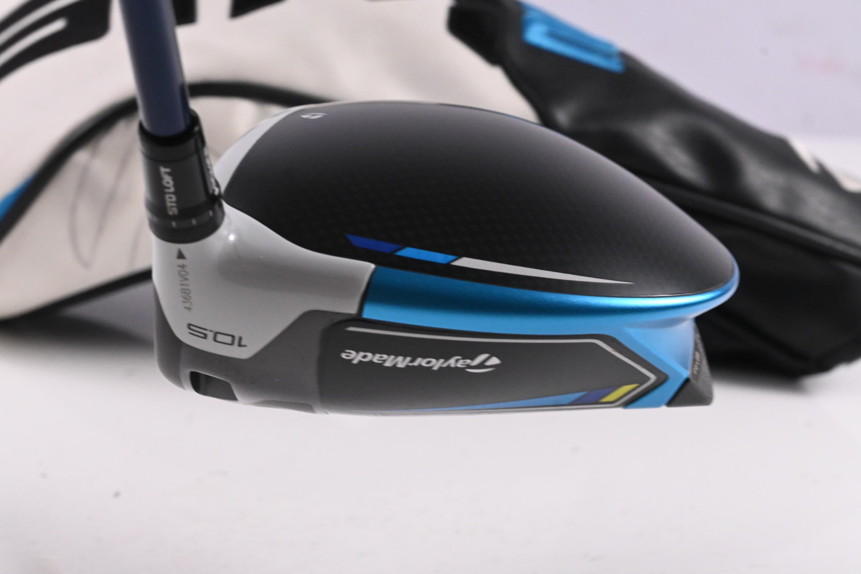 Taylormade SIM2 Max Driver / 10.5 Degree / Stiff Flex Ventus Blue 5 Shaft