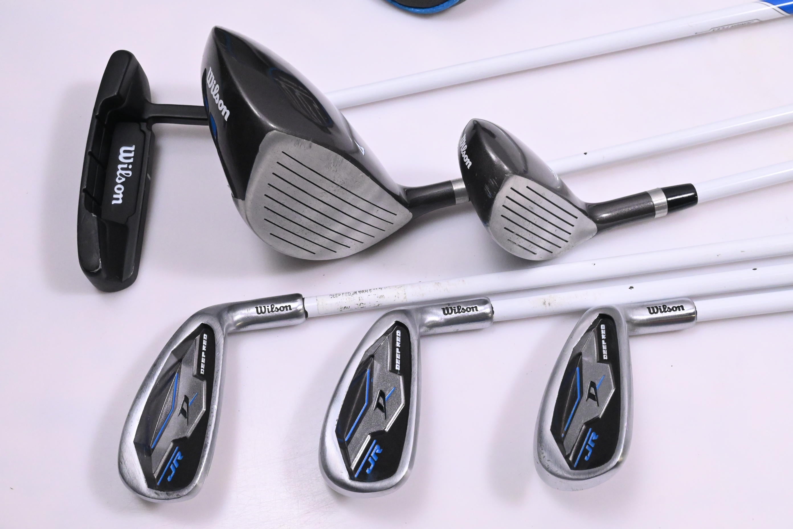 Junior Wilson Deep Red Package Set / Woods, Irons, Putter, Bag