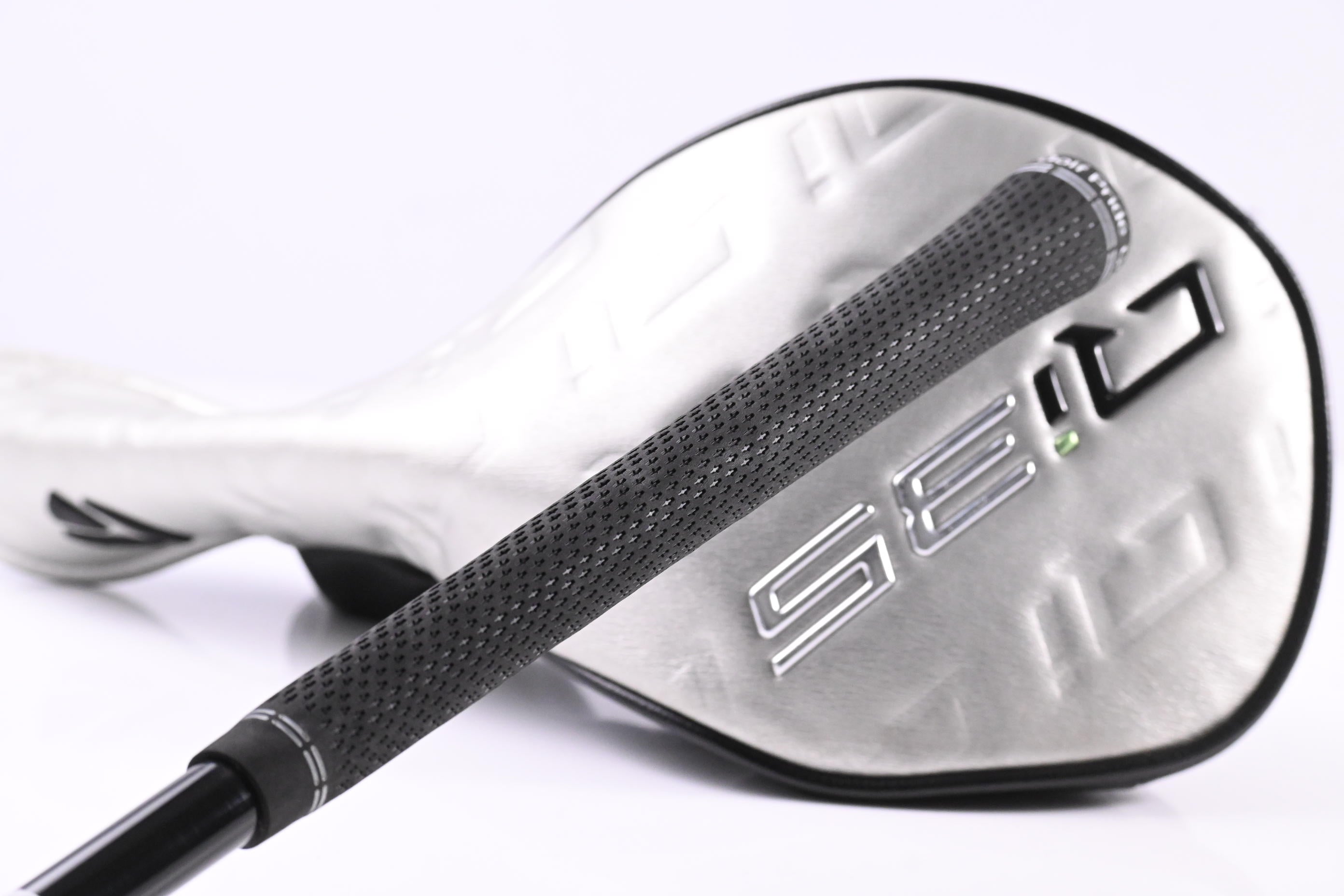 Taylormade Qi35 Driver / 9 Degree / Regular Flex Ventus Red 5 Shaft