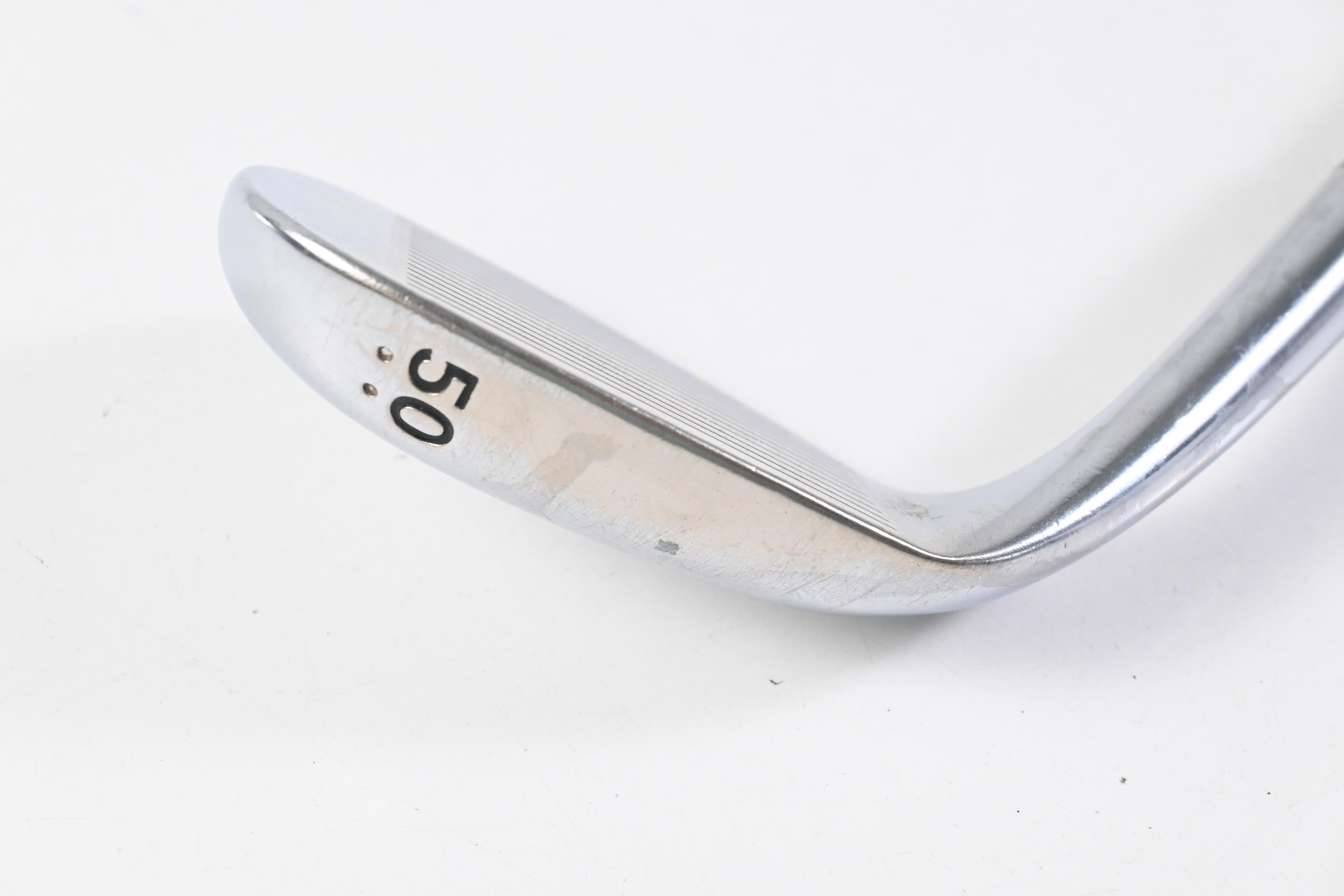 Cleveland 588 RTX Gap Wedge / 50 Degree / Wedge Flex Dynamic Gold Shaft
