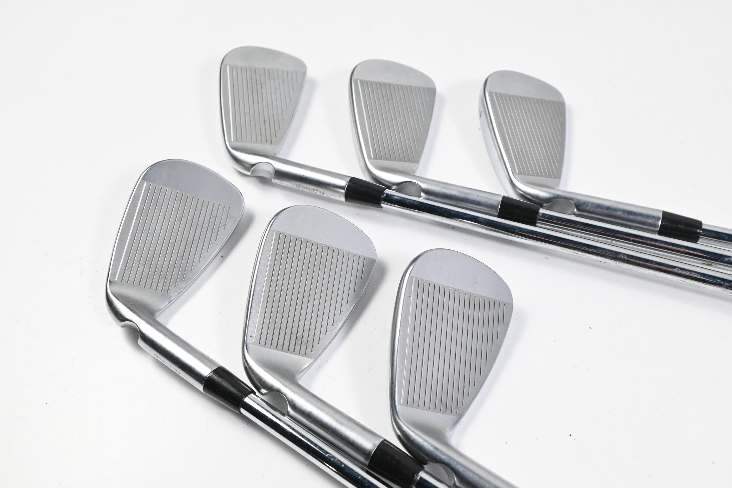Ping i530 Irons / 5-PW / Blue Dot / Regular Flex Dynamic Gold R300 Shafts