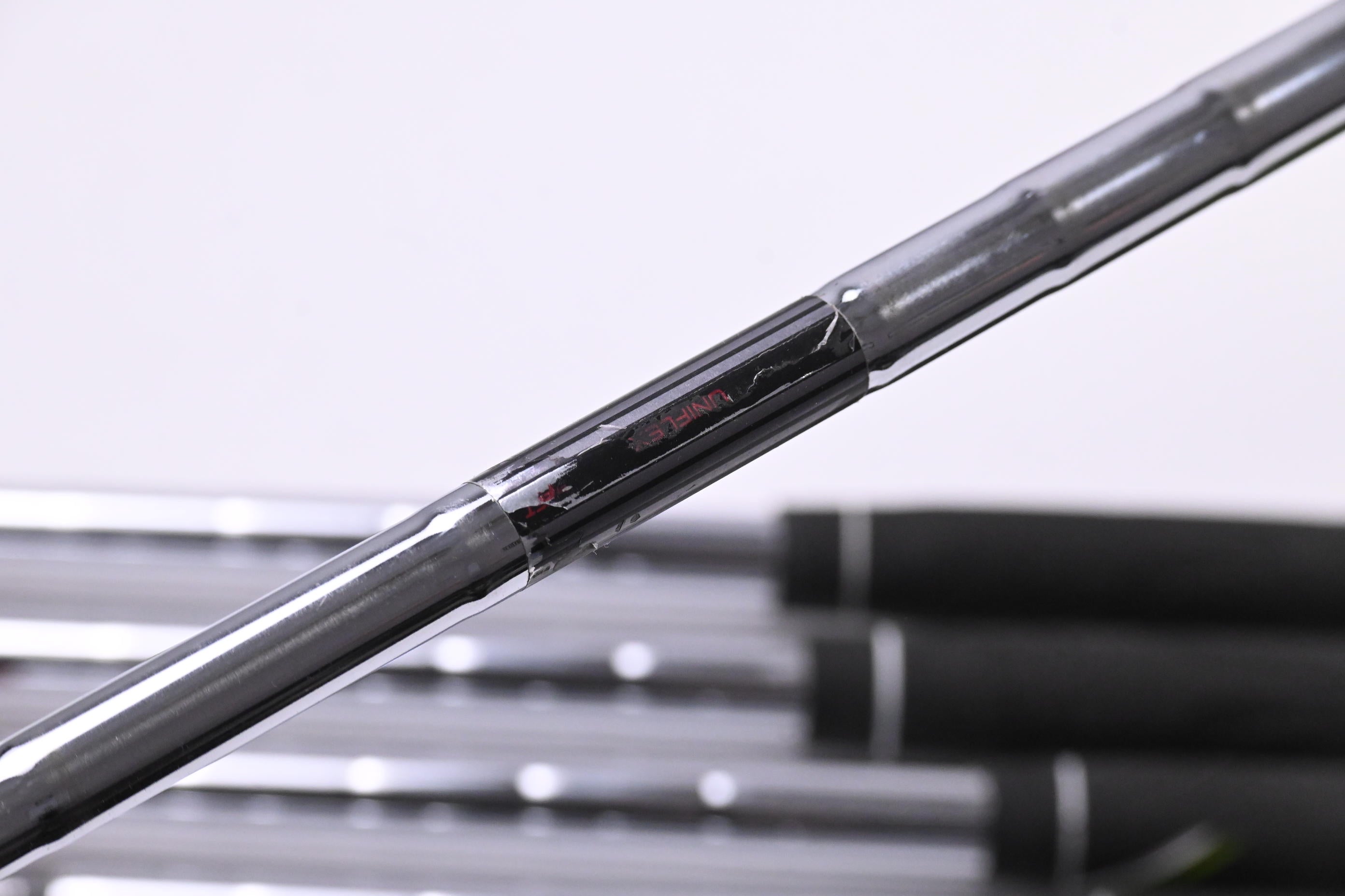 Wilson D250 Irons / 5-PW / UniFlex Wilson Shafts