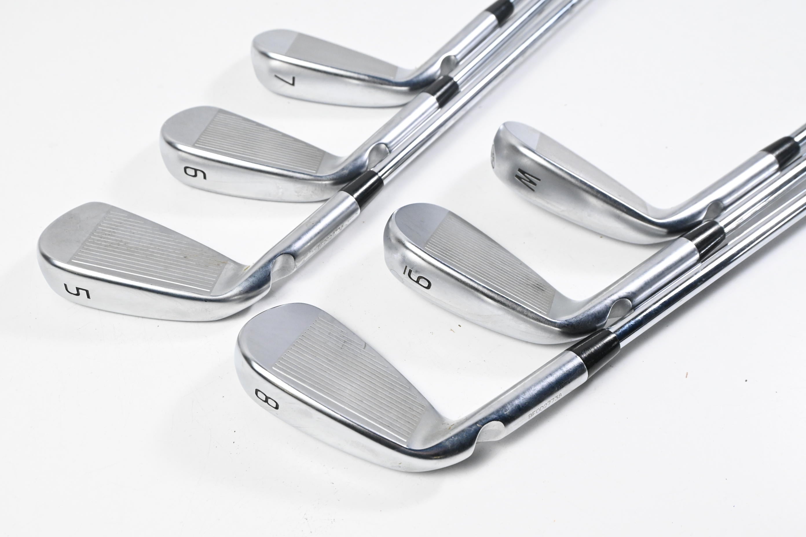 Ping i530 Irons / 5-PW / Blue Dot / Regular Flex Dynamic Gold R300 Shafts