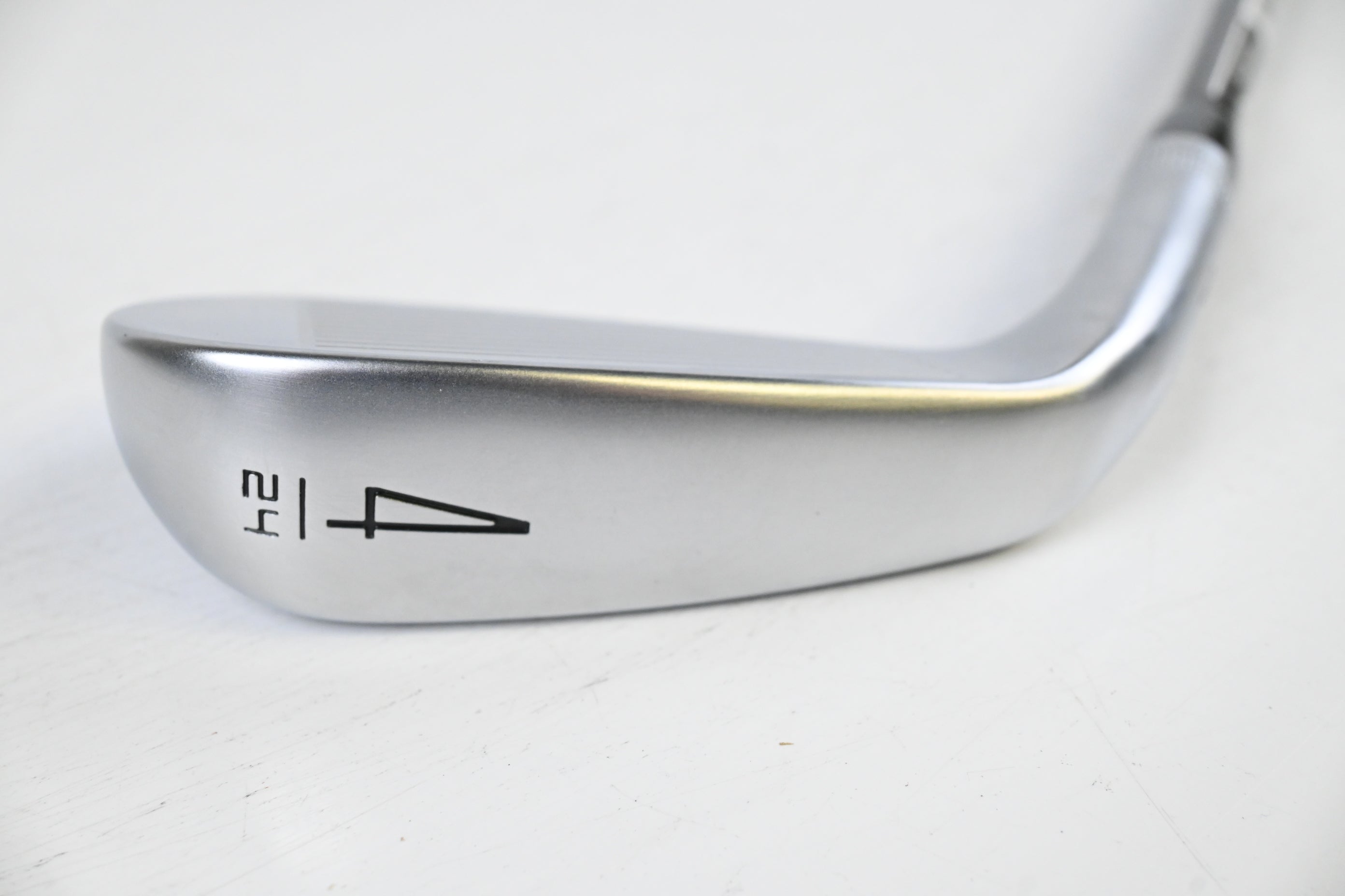 Wilson Staff Model Utility #4 Iron / 22 Degree / Regular Flex Hzrdus Gen4 Black 80