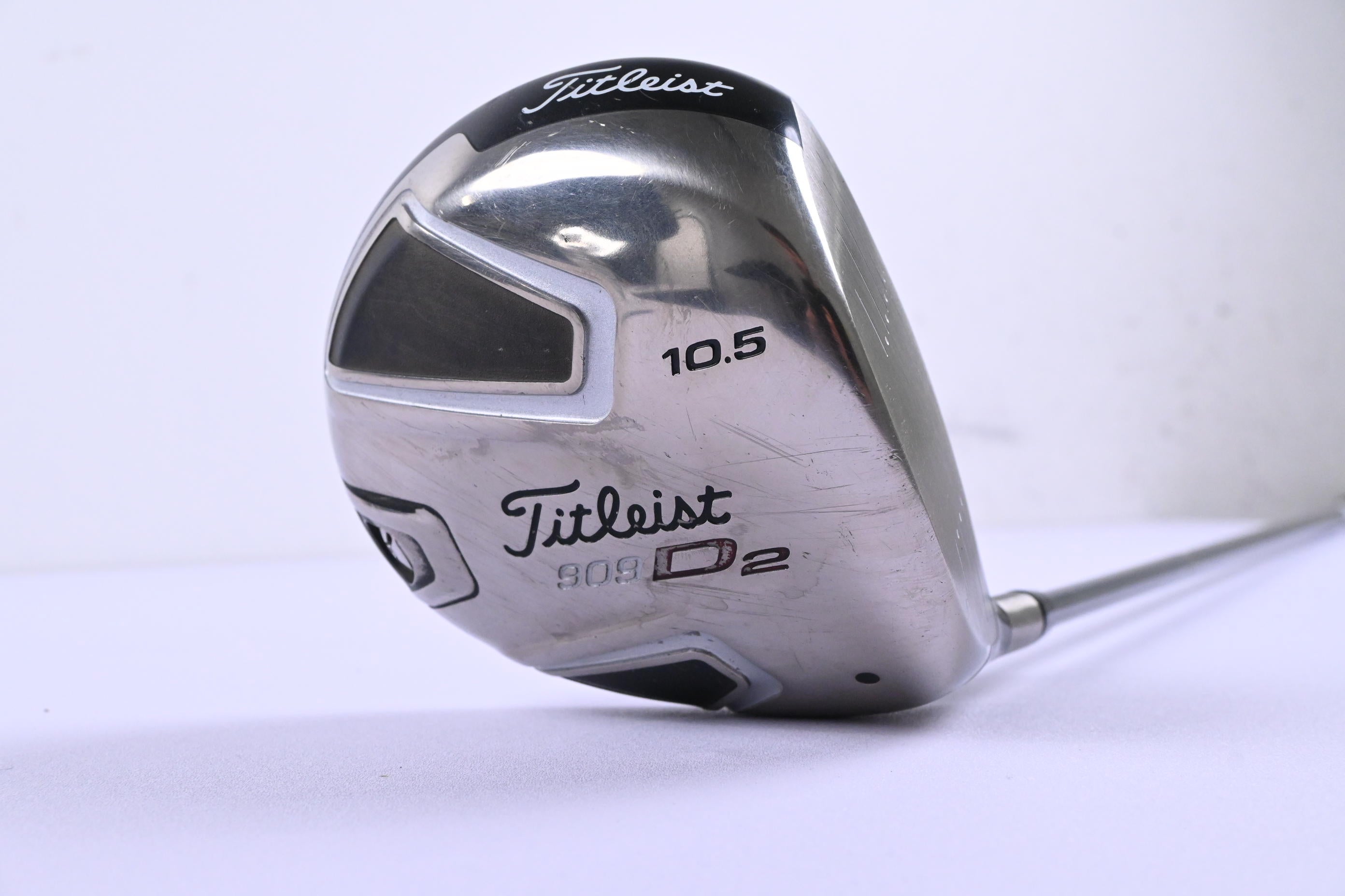 Titleist 909 D2 Driver / 10.5 Degree / Regular Flex Diamana 65 Shaft
