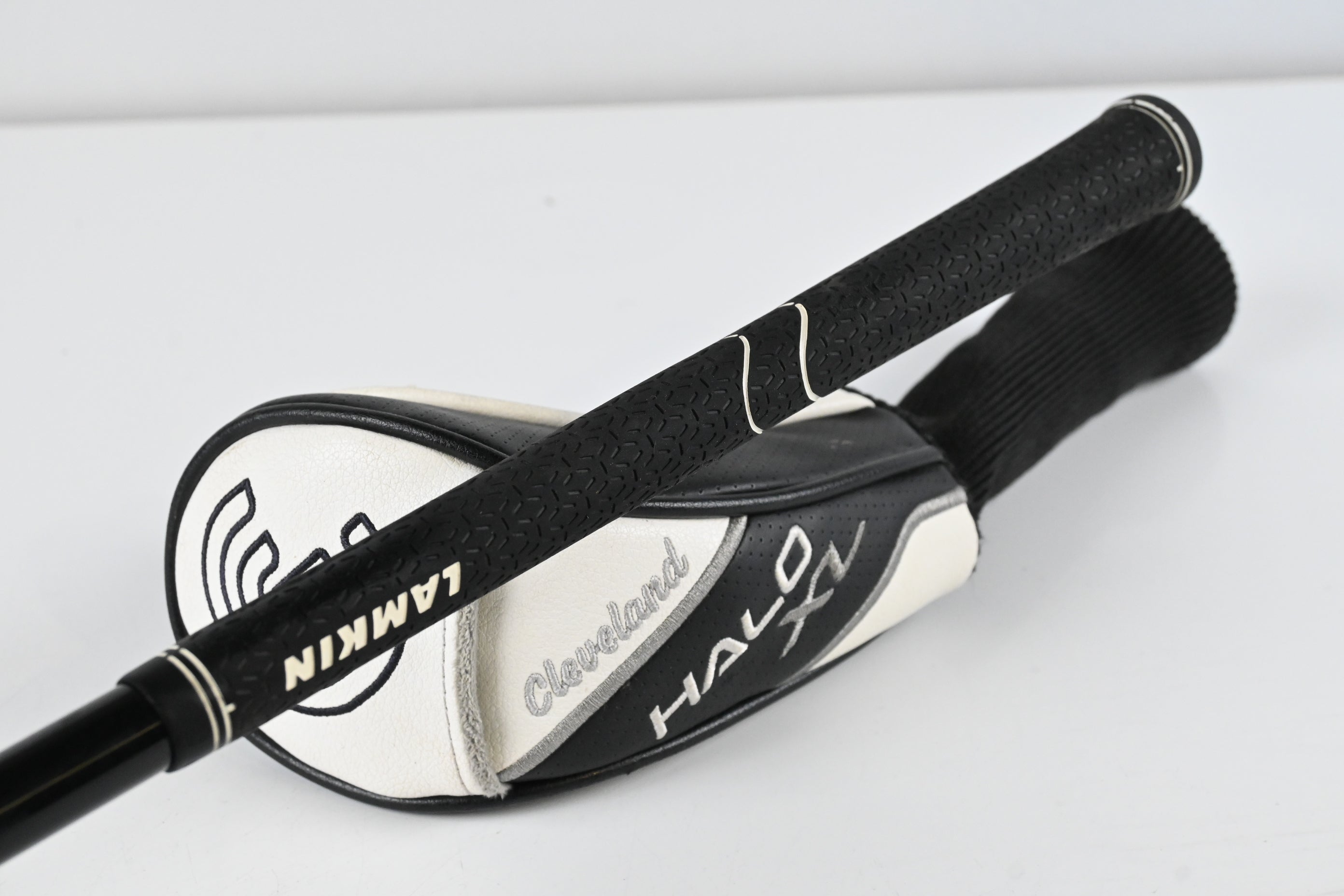 Ladies Cleveland Halo XL #4 Hybrid / 21 Degree / Ladies Flex Aldila Ascent 40