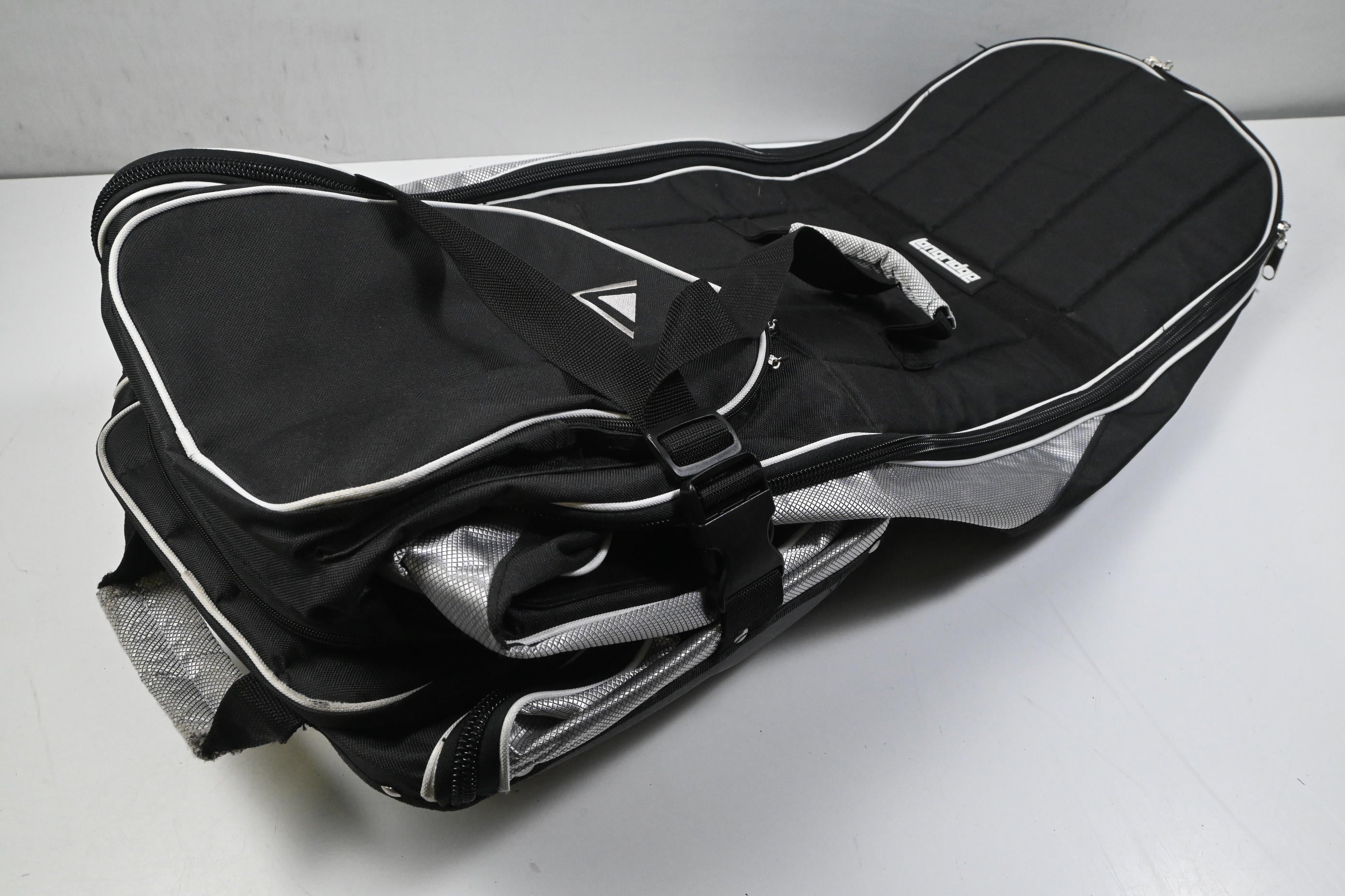 Longridge Wheeled Travel Cover / Black & Silver