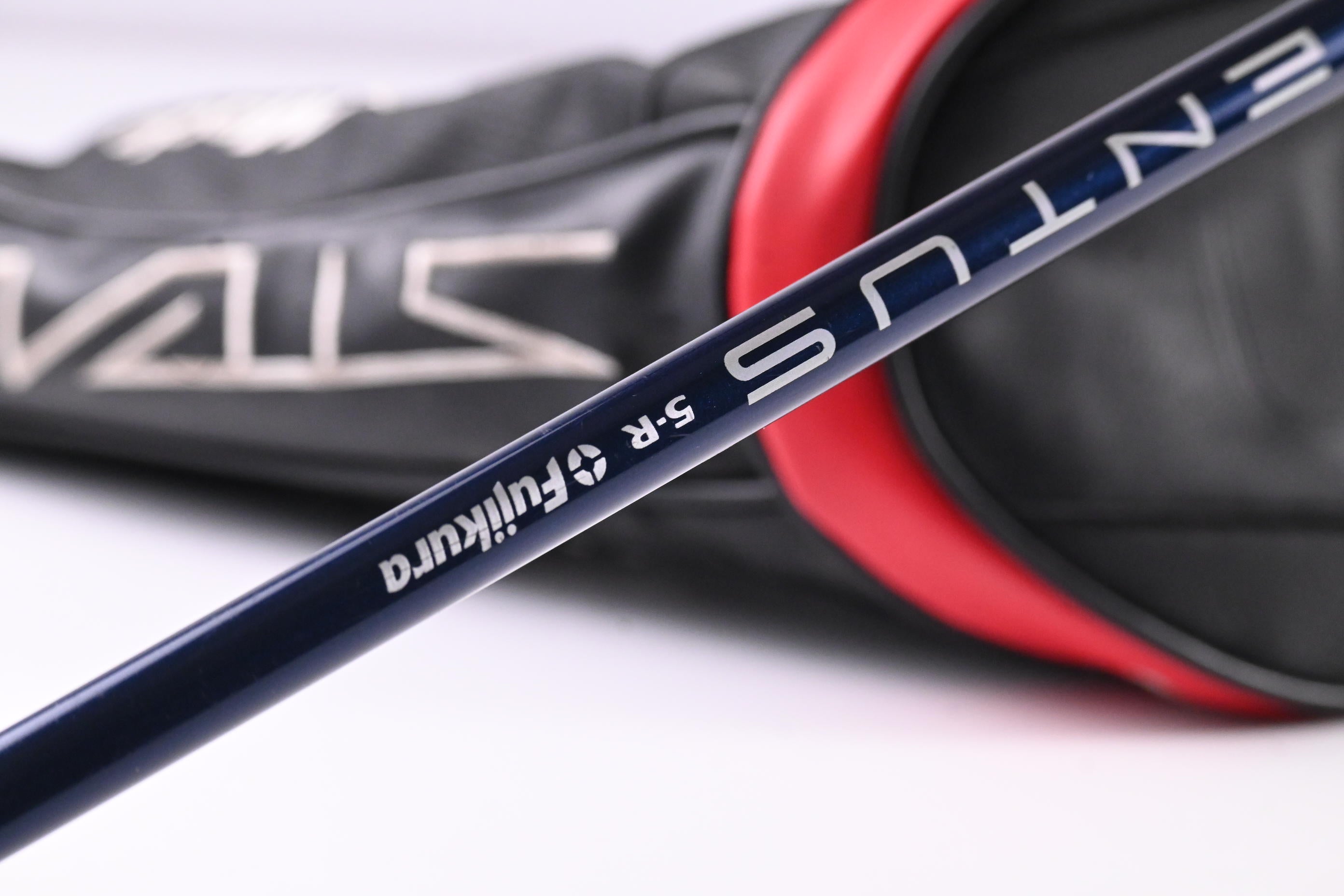 Taylormade Stealth HD Driver / 10.5 Degree / Regular Flex Fujikura Ventus Blue 5