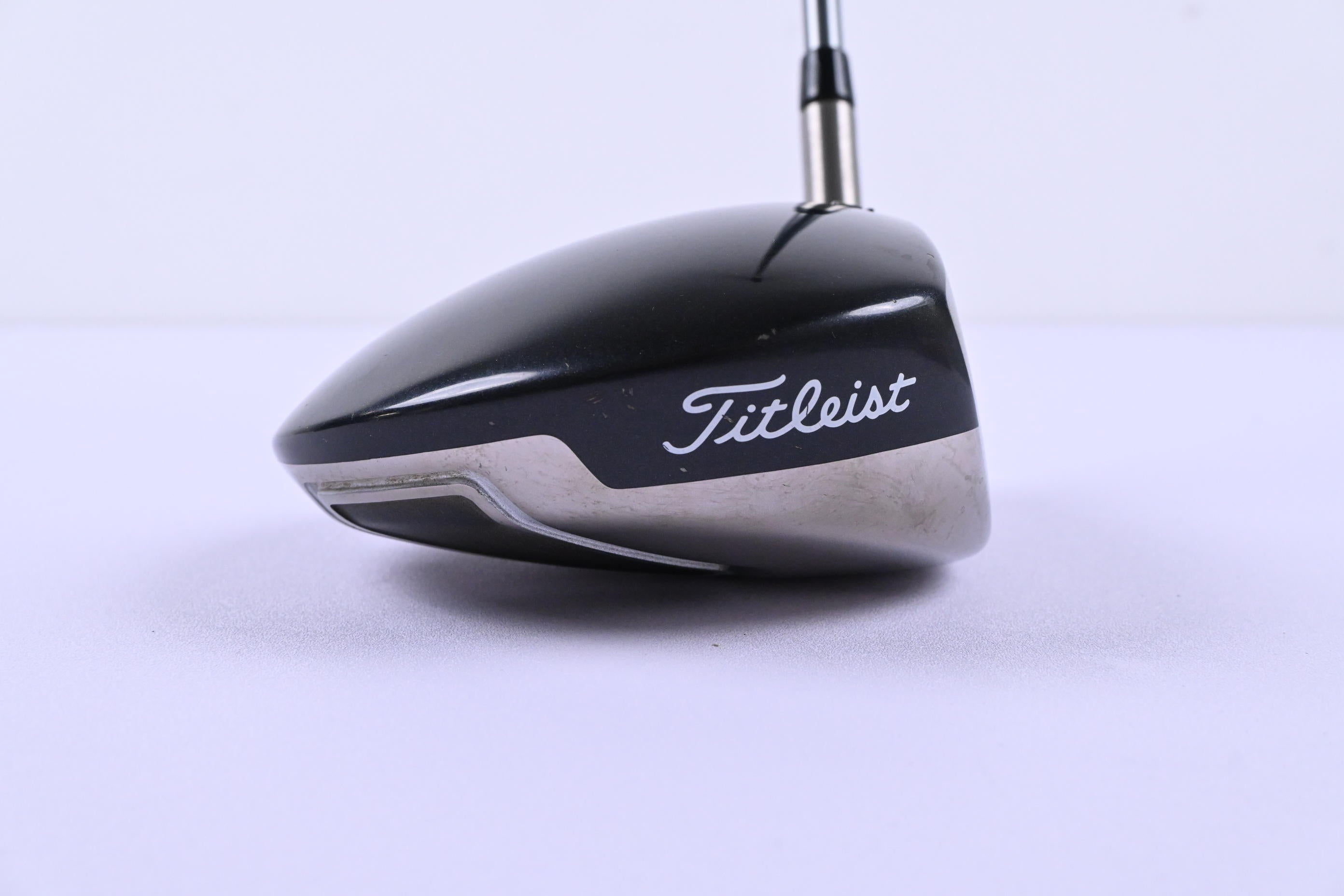 Titleist 909 D2 Driver / 10.5 Degree / Regular Flex Diamana 65 Shaft