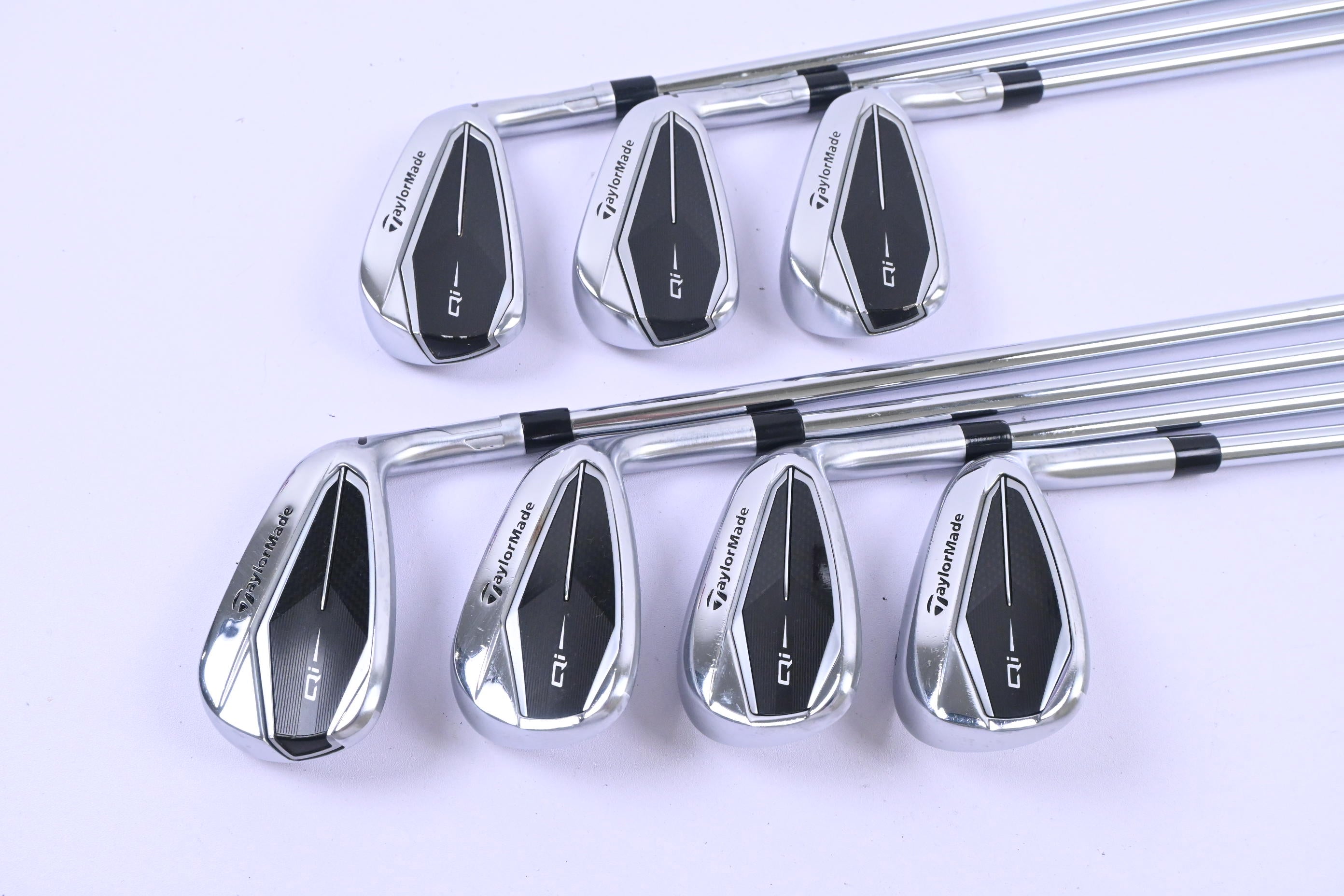 Taylormade Qi Irons / 5-PW+AW / Regular Flex Elevate 95 Shafts