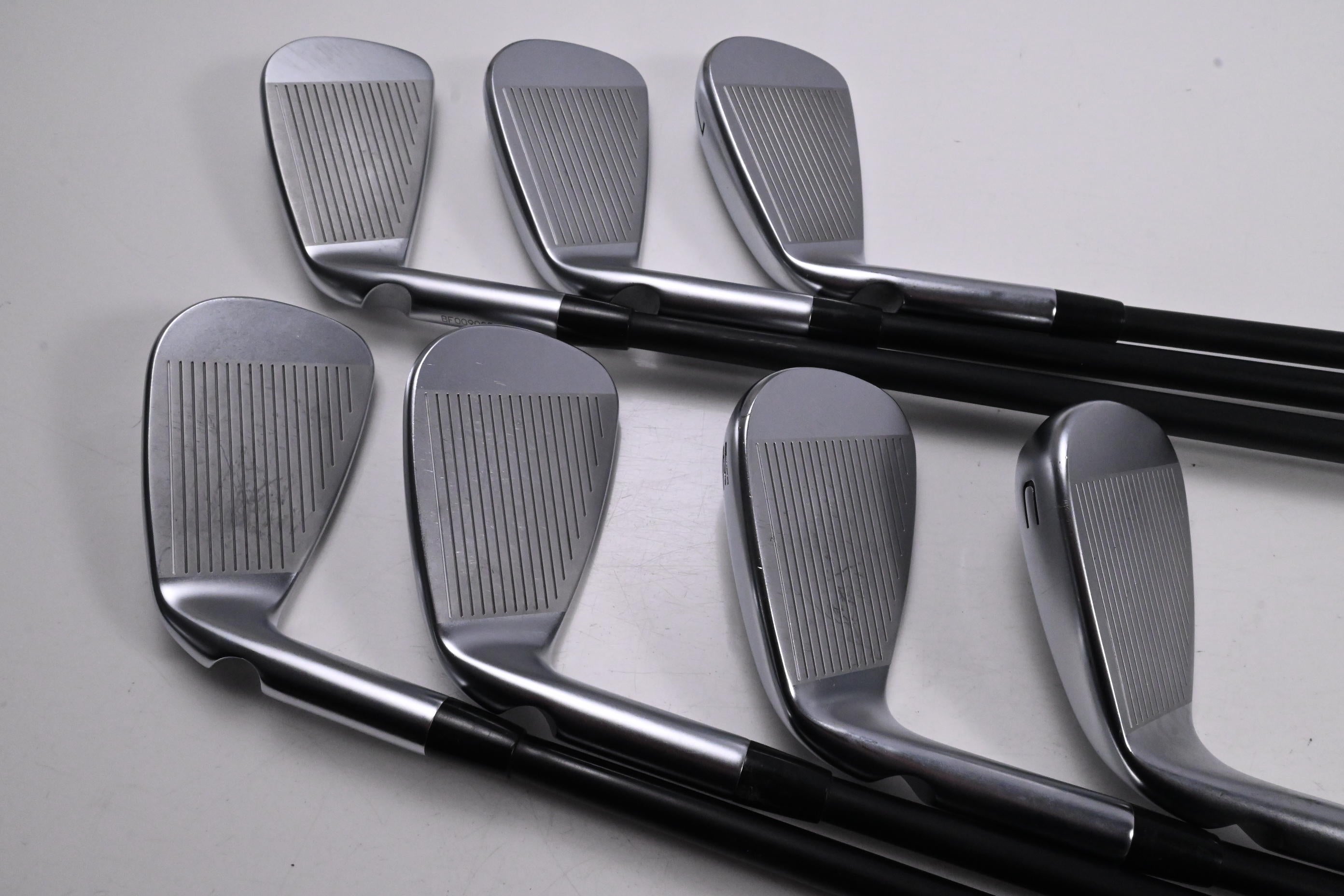Ping i530 Irons / 5-PW+UW / Black Dot / Regular Flex Ping ALTA CB Blue AWT Shafts