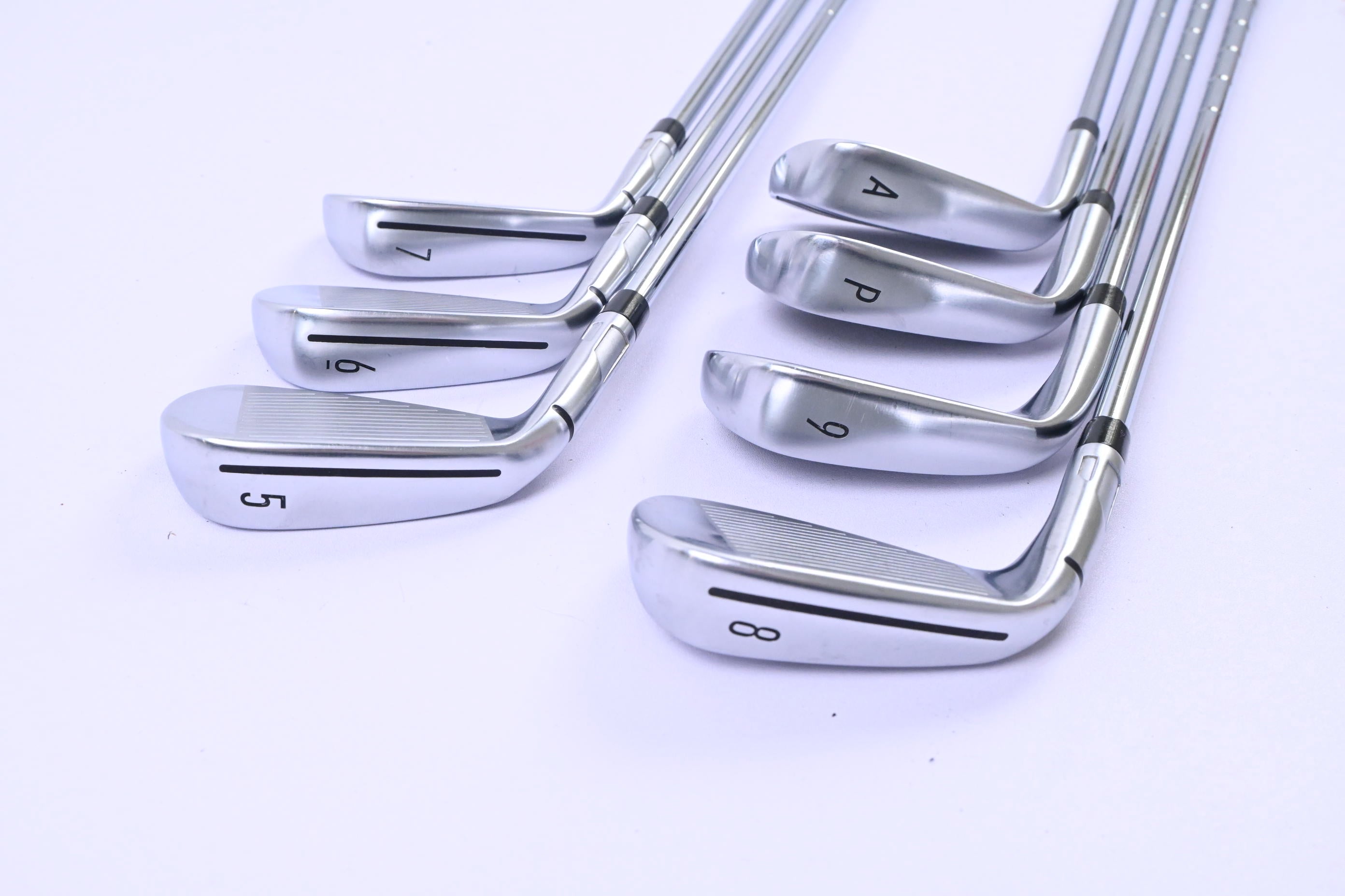 Taylormade Qi Irons / 5-PW+AW / Regular Flex Elevate 95 Shafts