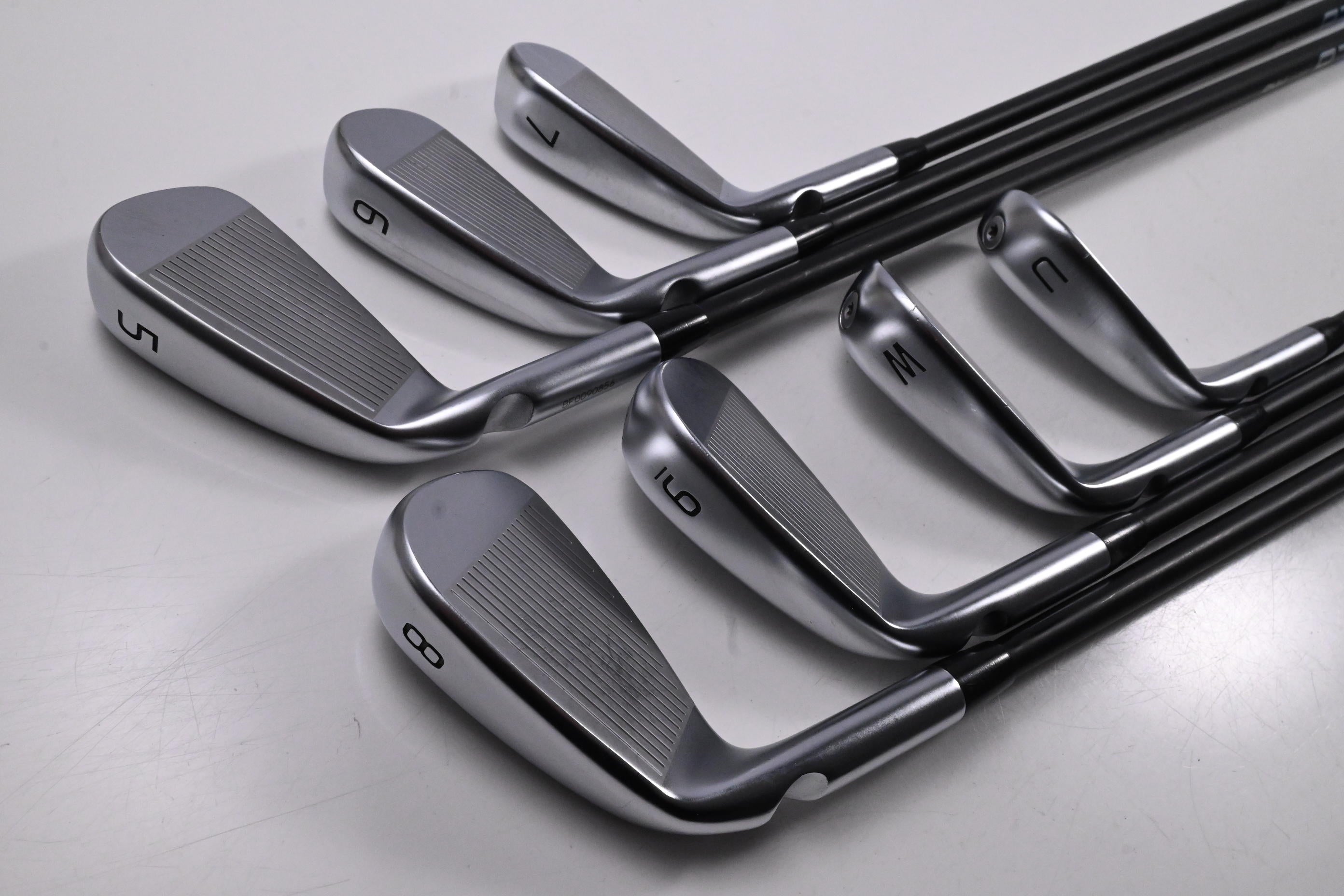 Ping i530 Irons / 5-PW+UW / Black Dot / Regular Flex Ping ALTA CB Blue AWT Shafts
