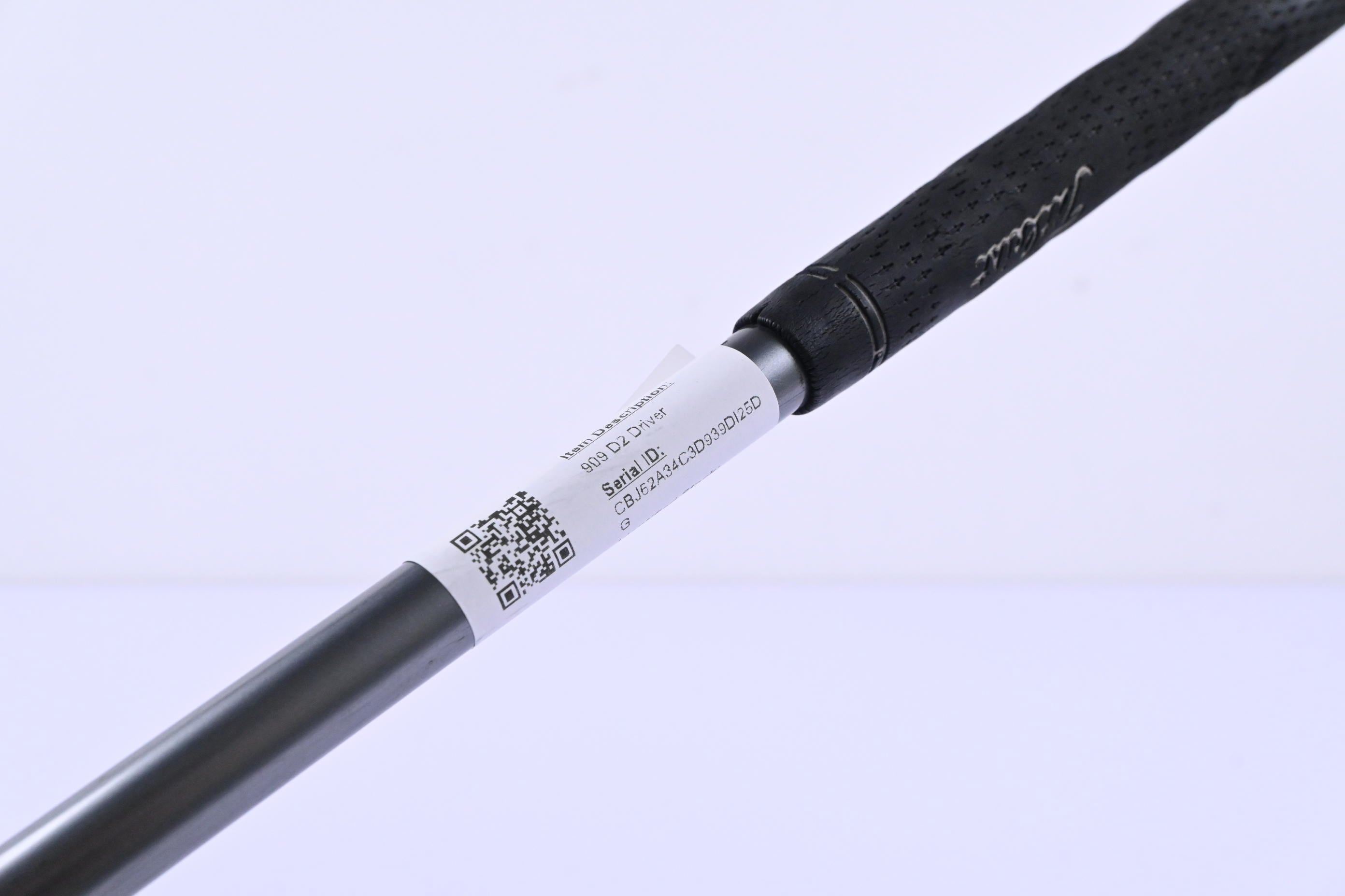 Titleist 909 D2 Driver / 10.5 Degree / Regular Flex Diamana 65 Shaft