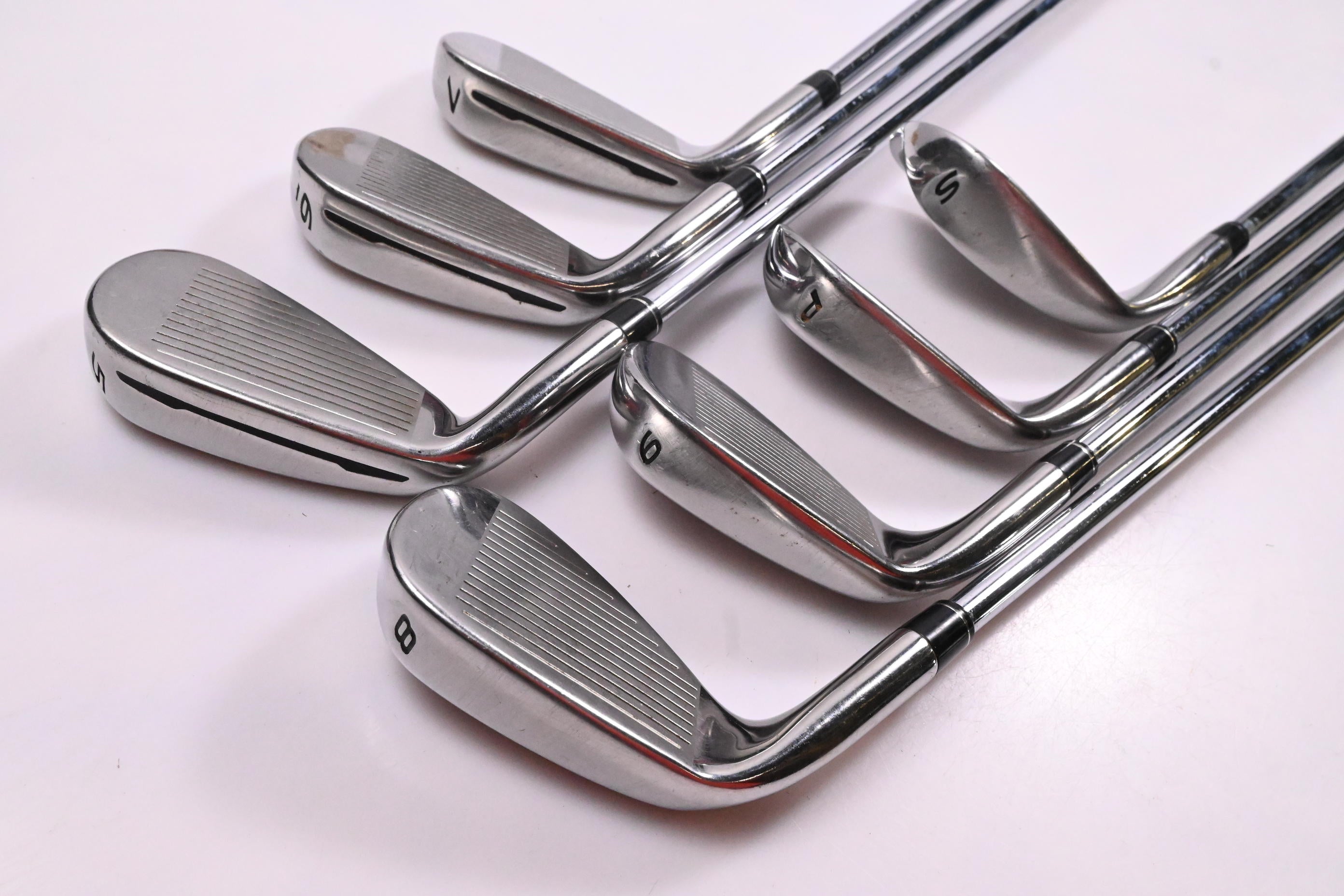 Taylormade M2 2017 Irons / 5-PW+SW / Regular Flex Reax 88 Shafts
