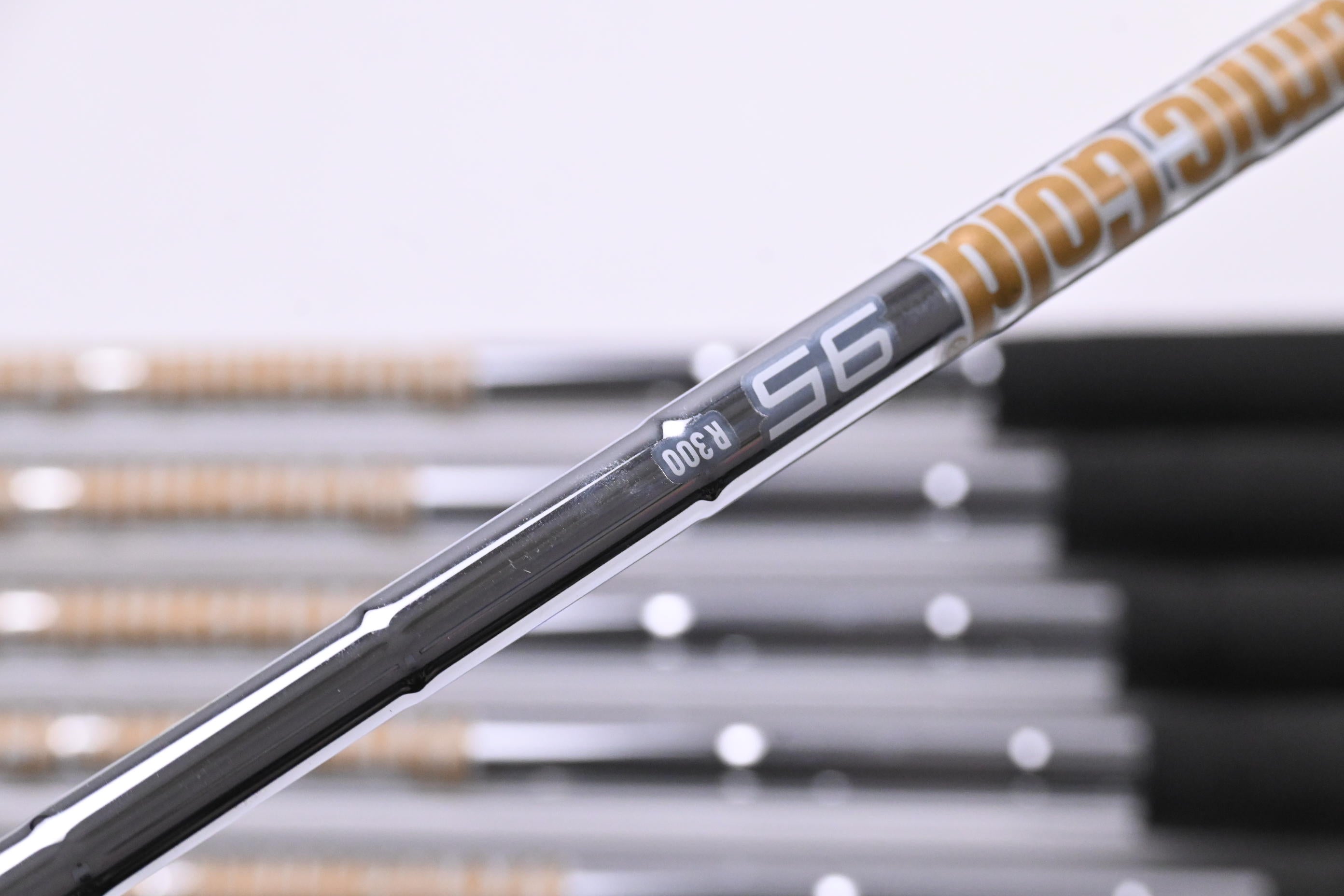 PXG 0311 P Gen7 Irons / 7-PW+GW+SW / Regular Flex Dynamic Gold 95 R300